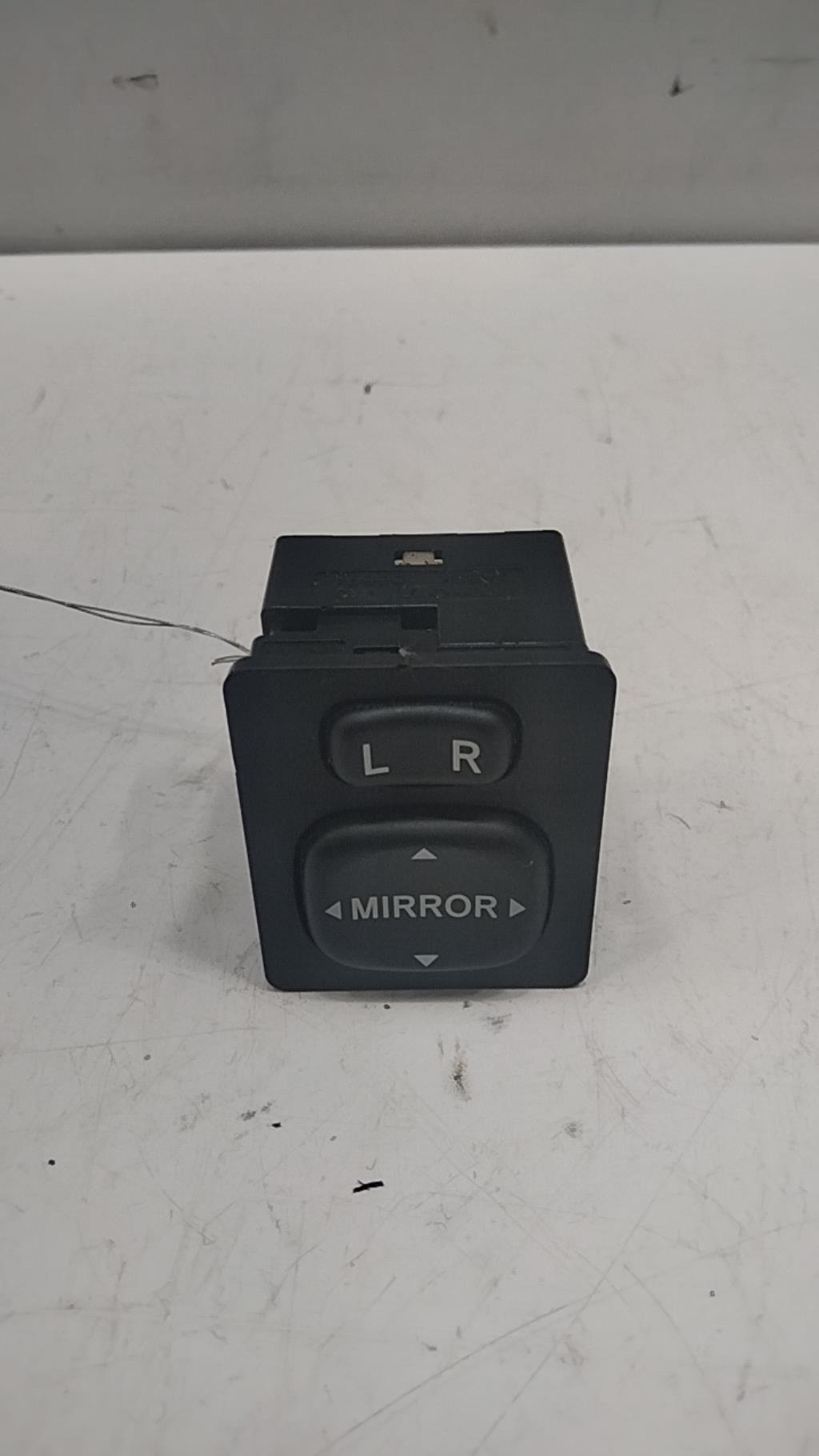 Commande retroviseurs TOYOTA YARIS 2 PHASE 1 Diesel - 1