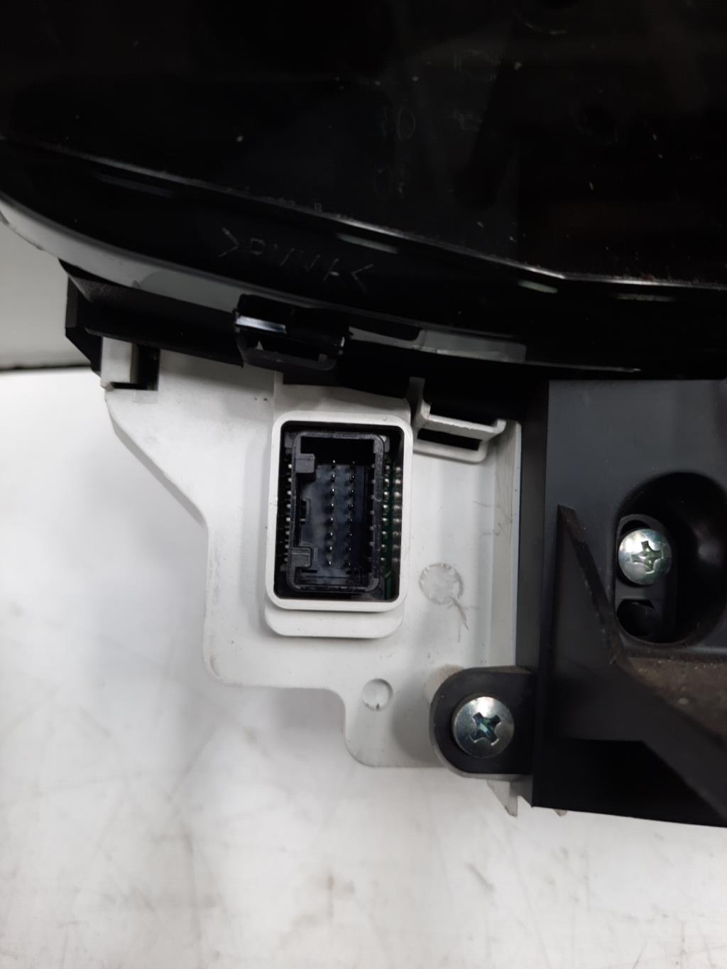 Compteur TOYOTA YARIS 2 PHASE 1 Diesel - 1
