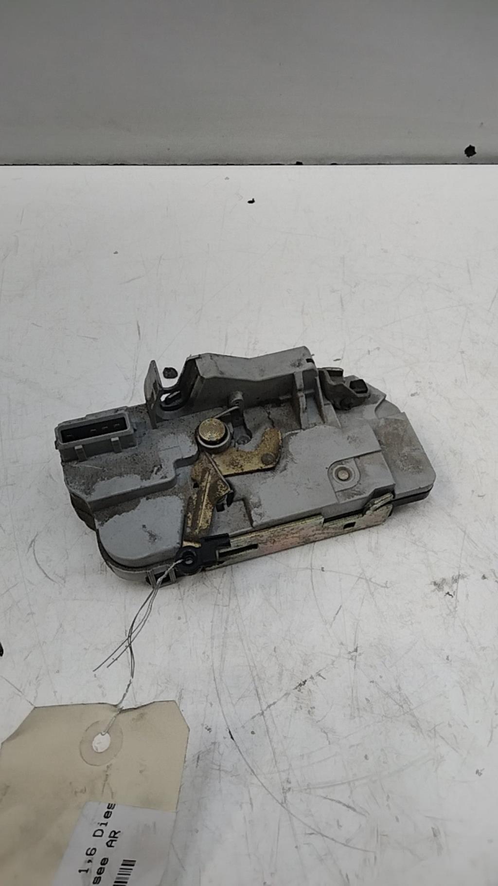 Chiusura centralizzata posteriore destra PEUGEOT 206 PHASE 1 BREAK Diésel - 1