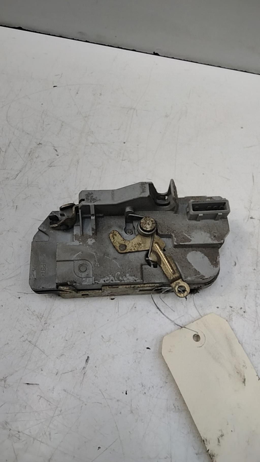Chiusura centralizzata posteriore sinistra PEUGEOT 206 PHASE 1 BREAK Diésel - 1
