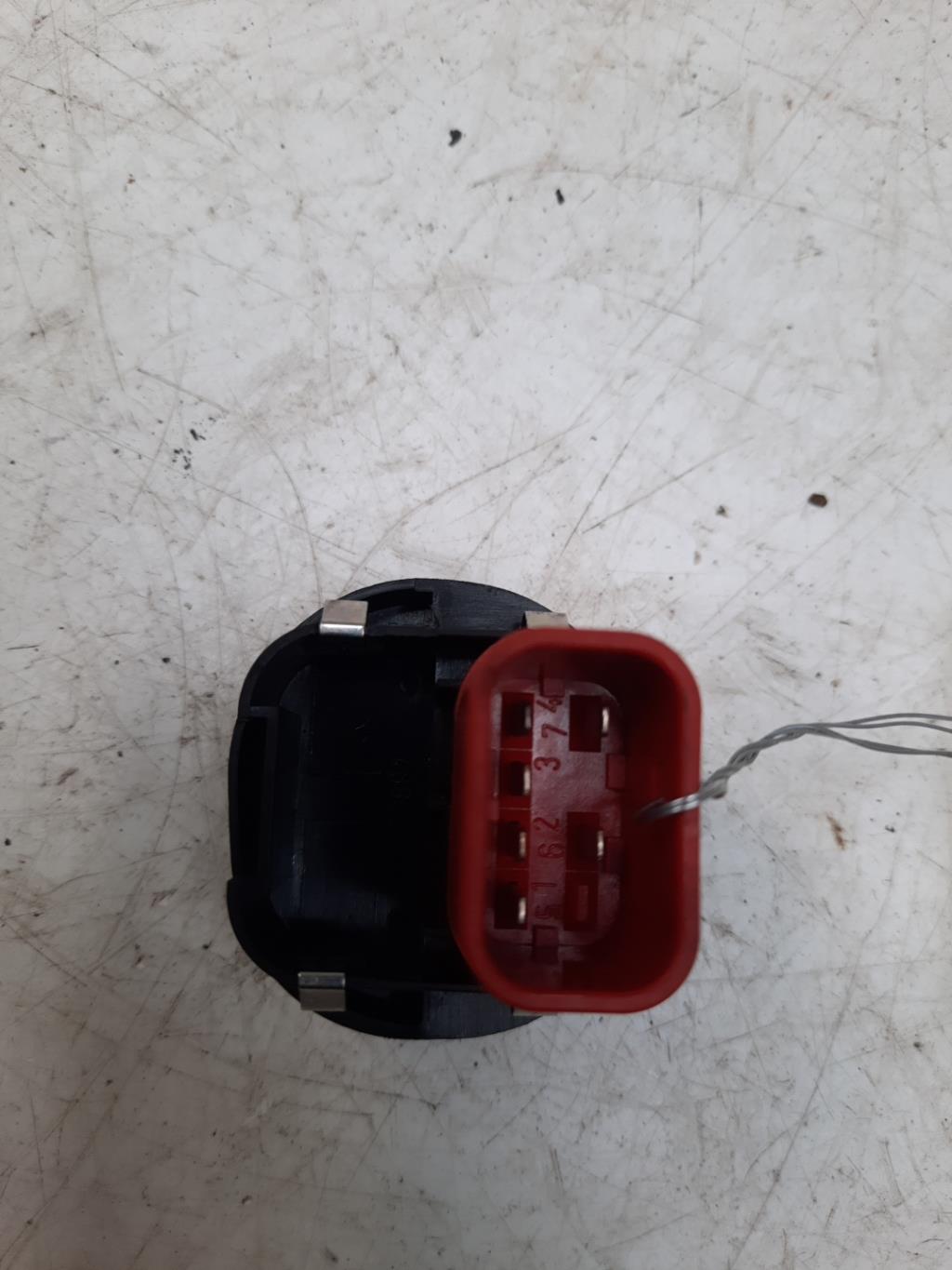 Interruttore lavacristalli anteriore destro FORD FIESTA 5 PHASE 2 Diésel - 1