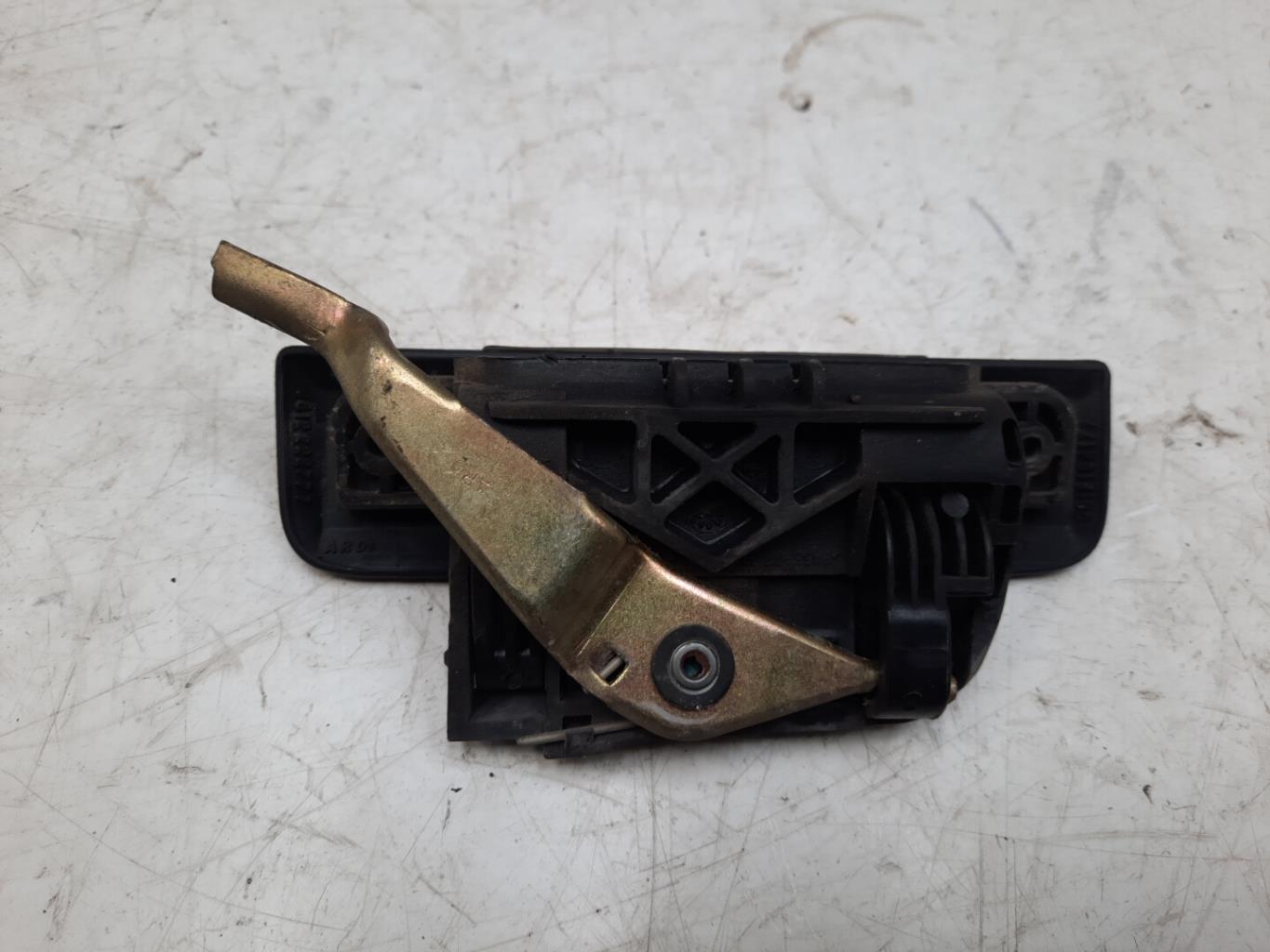 Maniglia portiera posteriore destra PEUGEOT 106 PHASE 2 Gasolina - 1