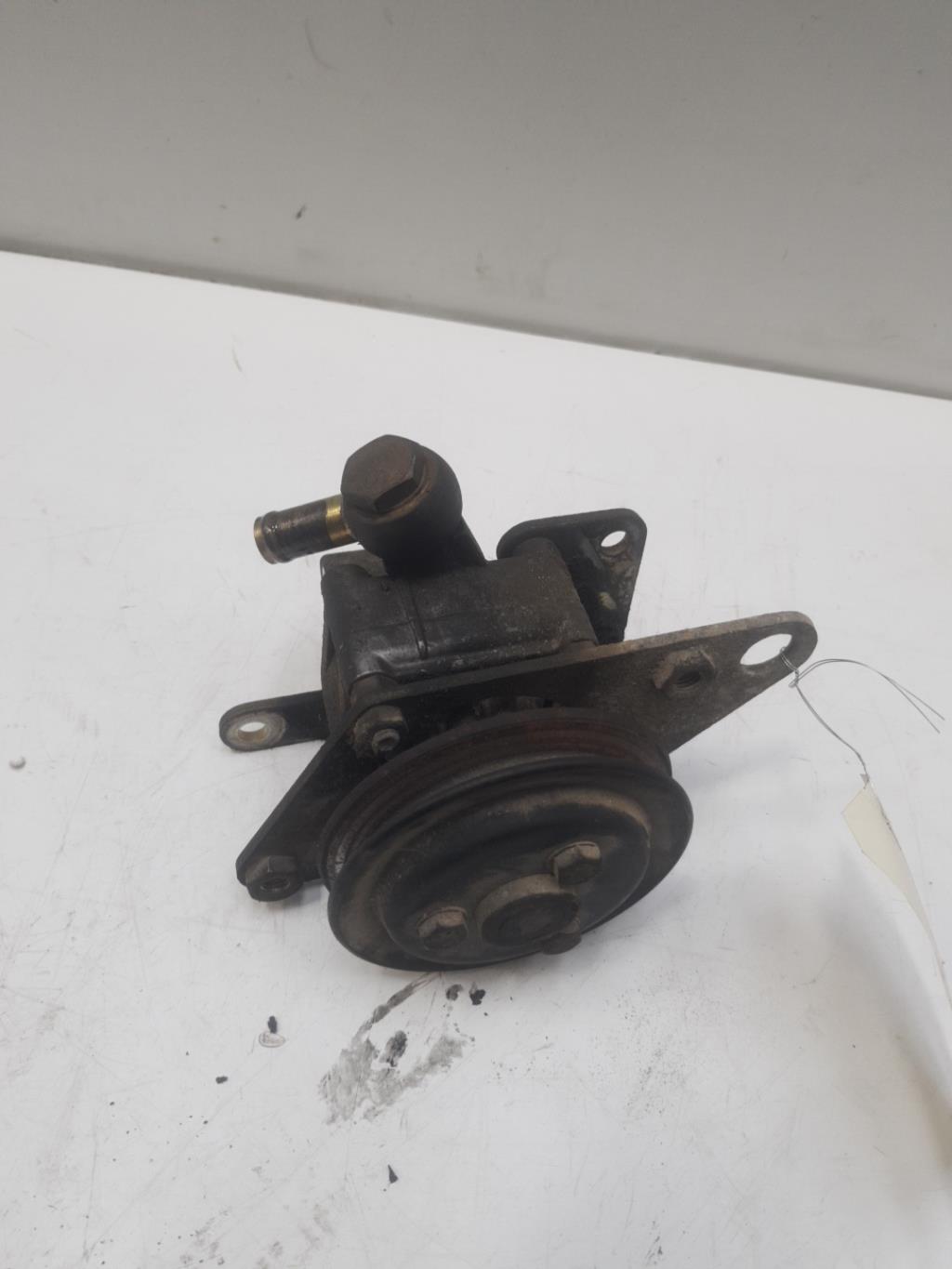 Pompa sterzo MERCEDES MB 100 631 Diésel - 1