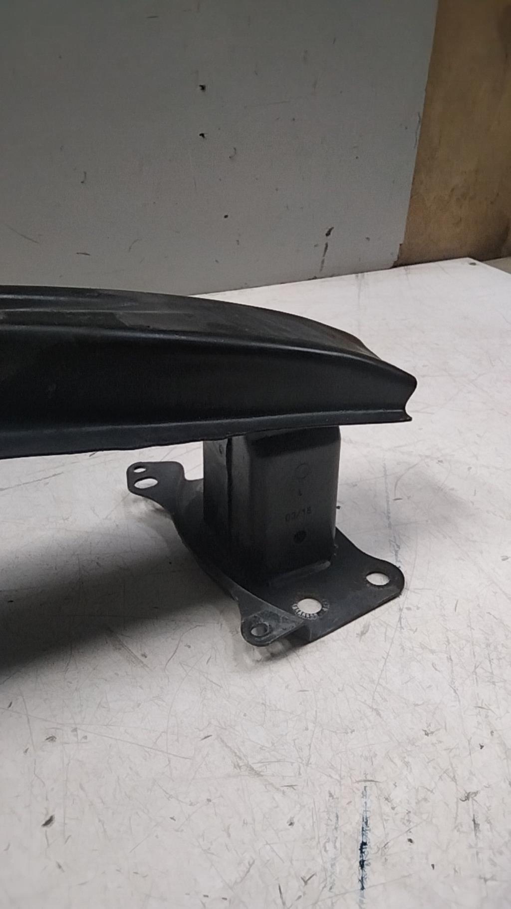 Traversa rinforzo paraurti anteriore VOLKSWAGEN GOLF 5 Diésel - 1