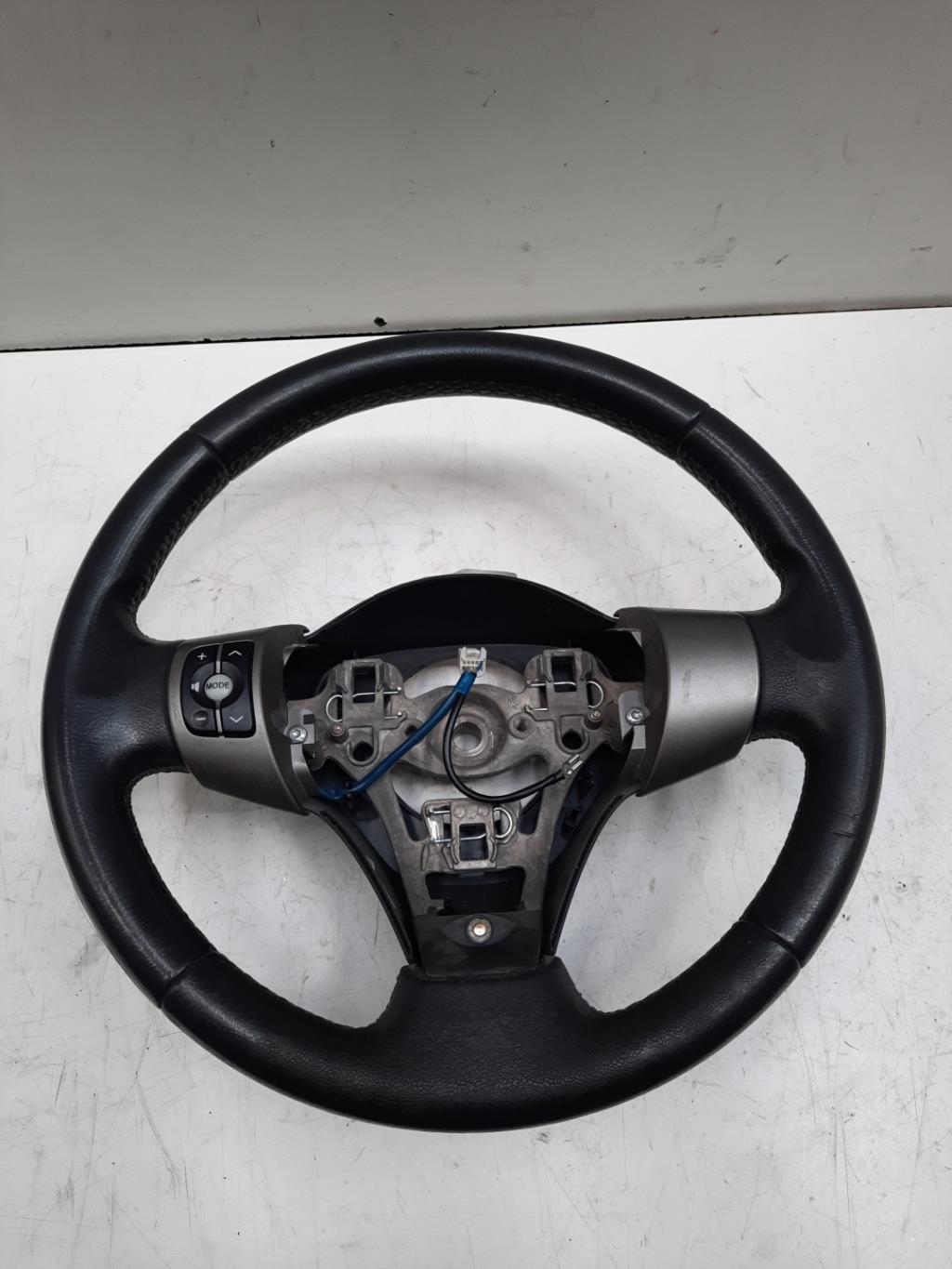 Volante TOYOTA YARIS 2 PHASE 2 Gasolina - 1