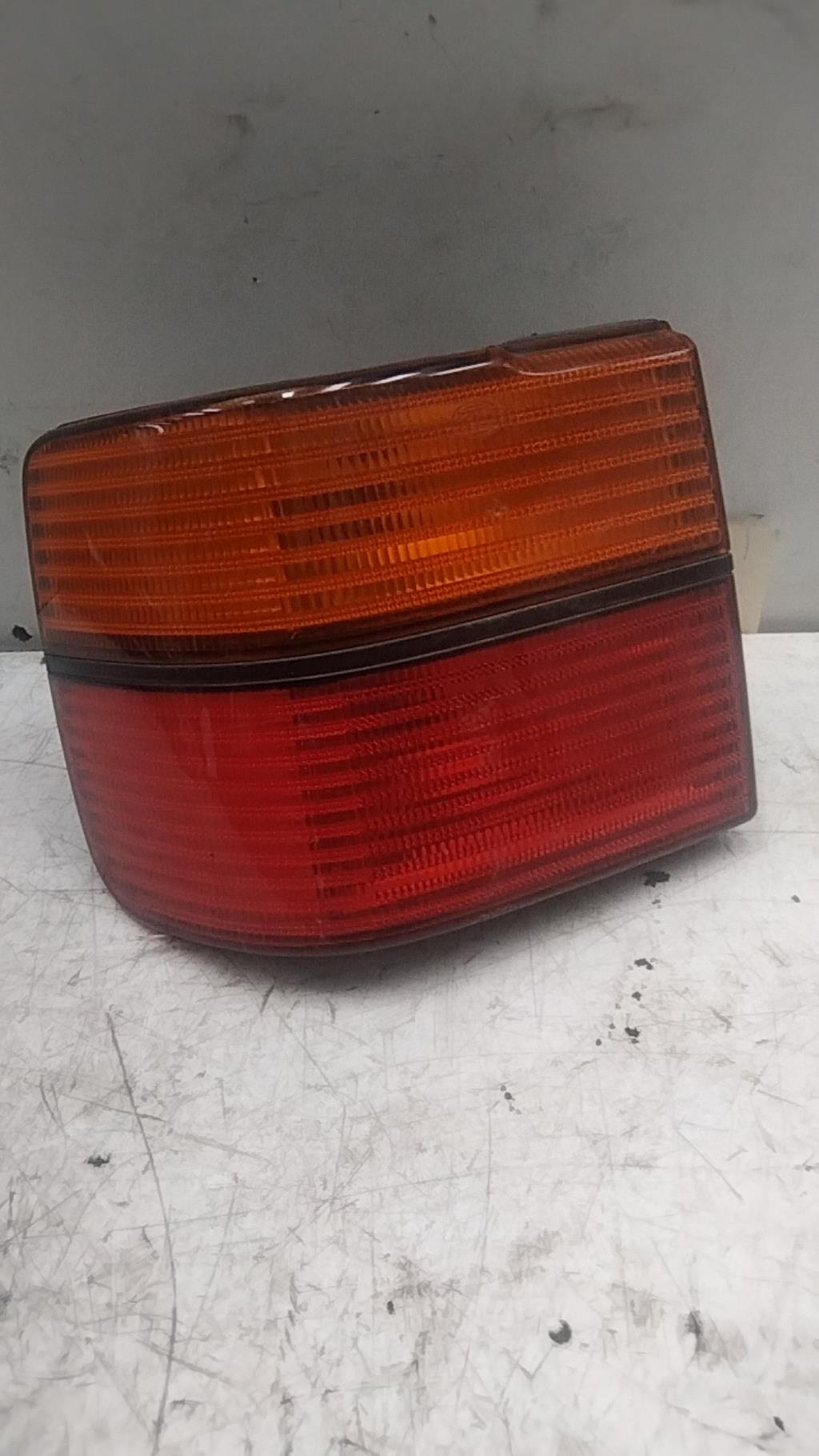 Fanale posteriore principale sinistro (luci) VOLKSWAGEN VENTO Diésel - 1