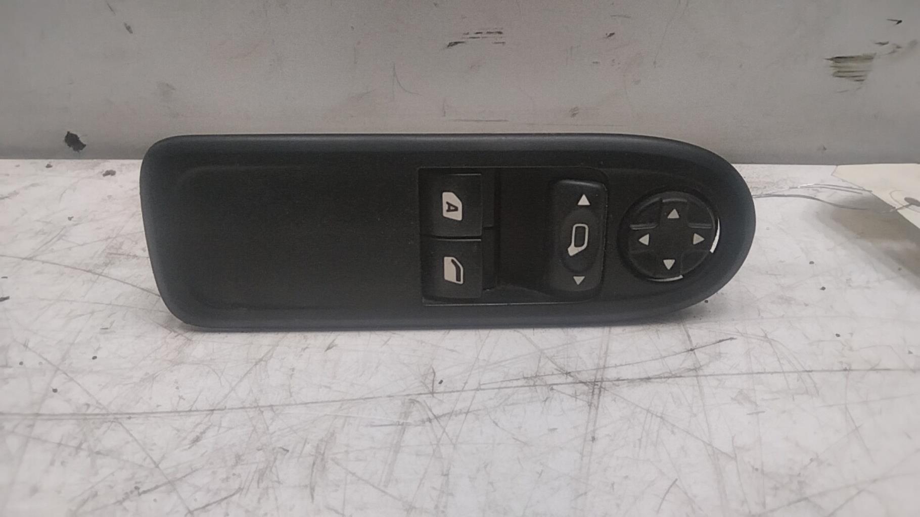 Interruttore lavacristalli anteriore sinistro CITROEN C3 2 PHASE 2 Diésel - 1