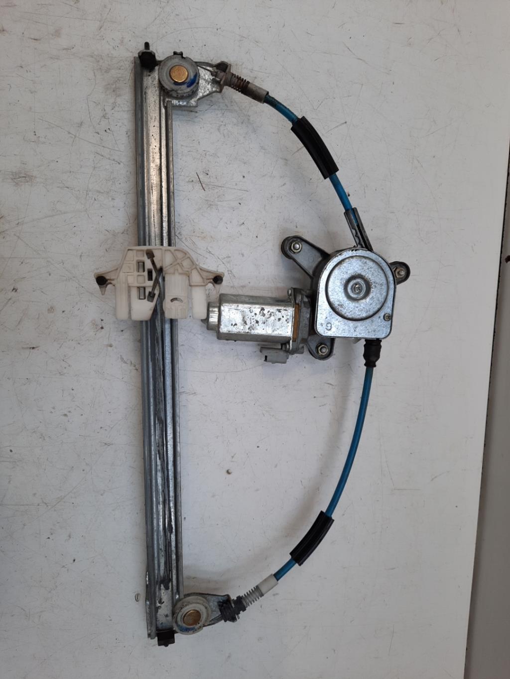 Alzacristalli elettrico posteriore sinistro PEUGEOT 406 PHASE 2 BREAK Diésel - 1