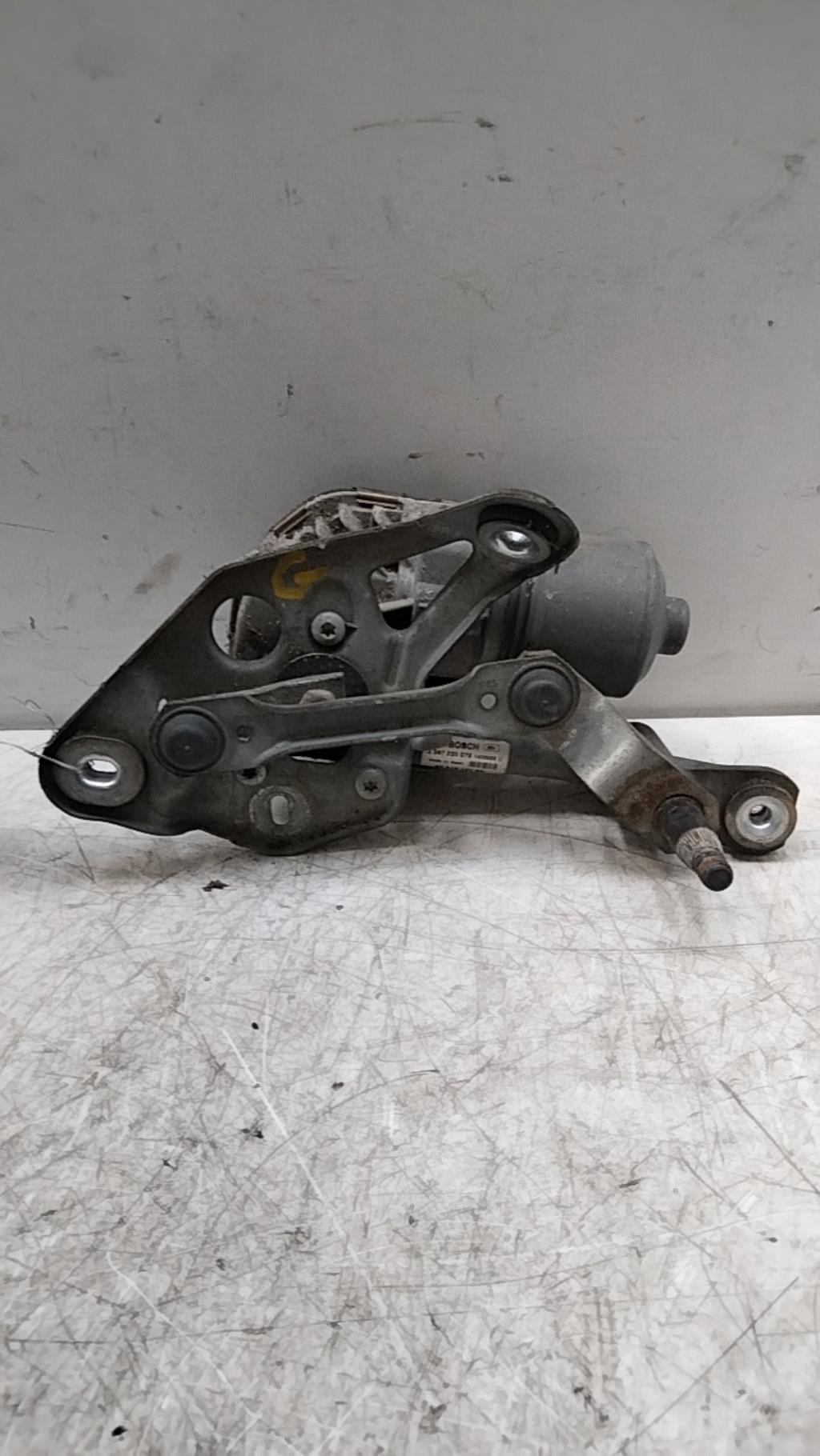 Motore tergicristallo anteriore sinistro PEUGEOT 407 PHASE 1 BREAK Diésel - 1