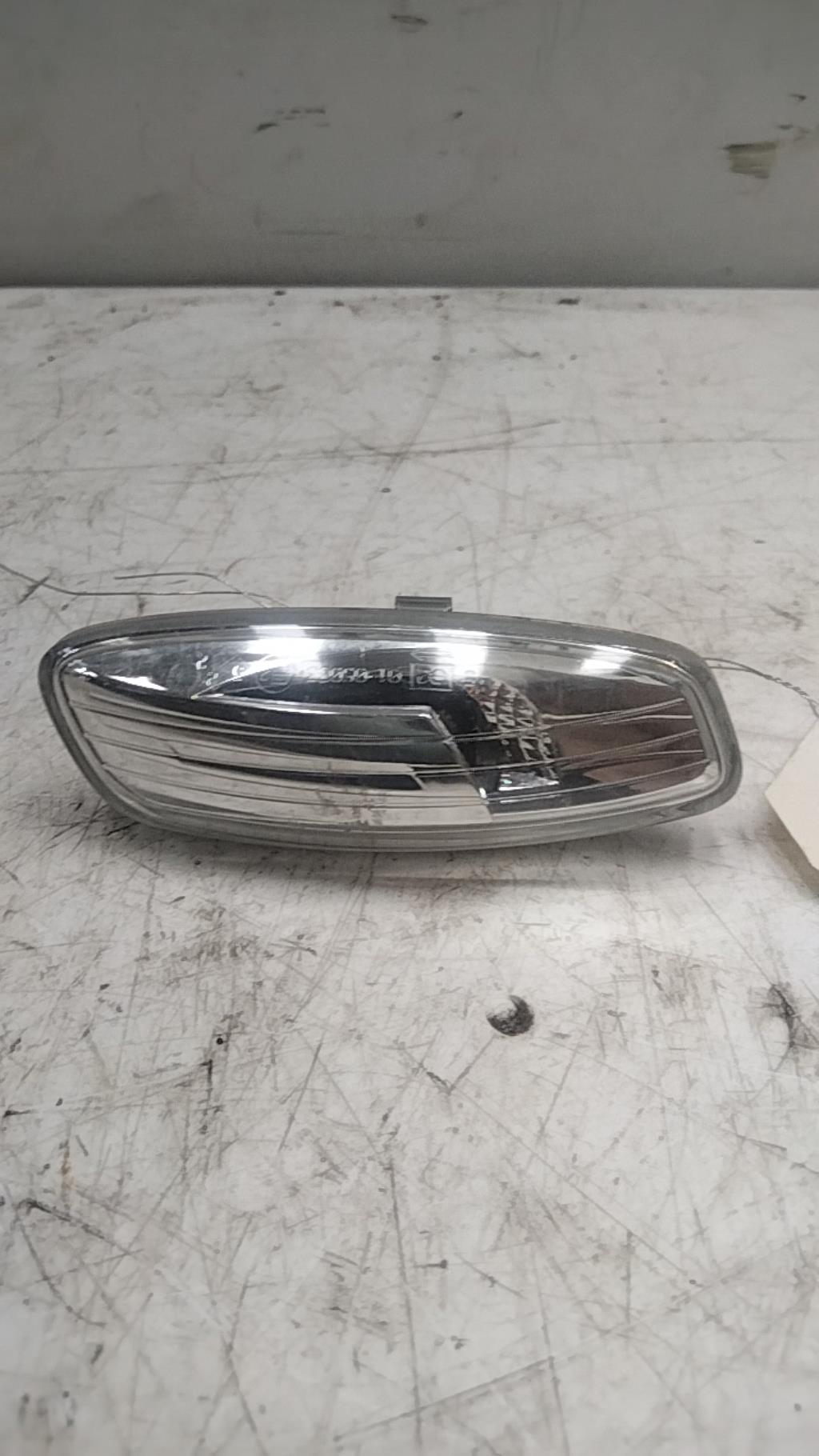 Ripetitore lampeggiante anteriore destro (Luci) PEUGEOT 308 1 PHASE 1 Diésel - 1