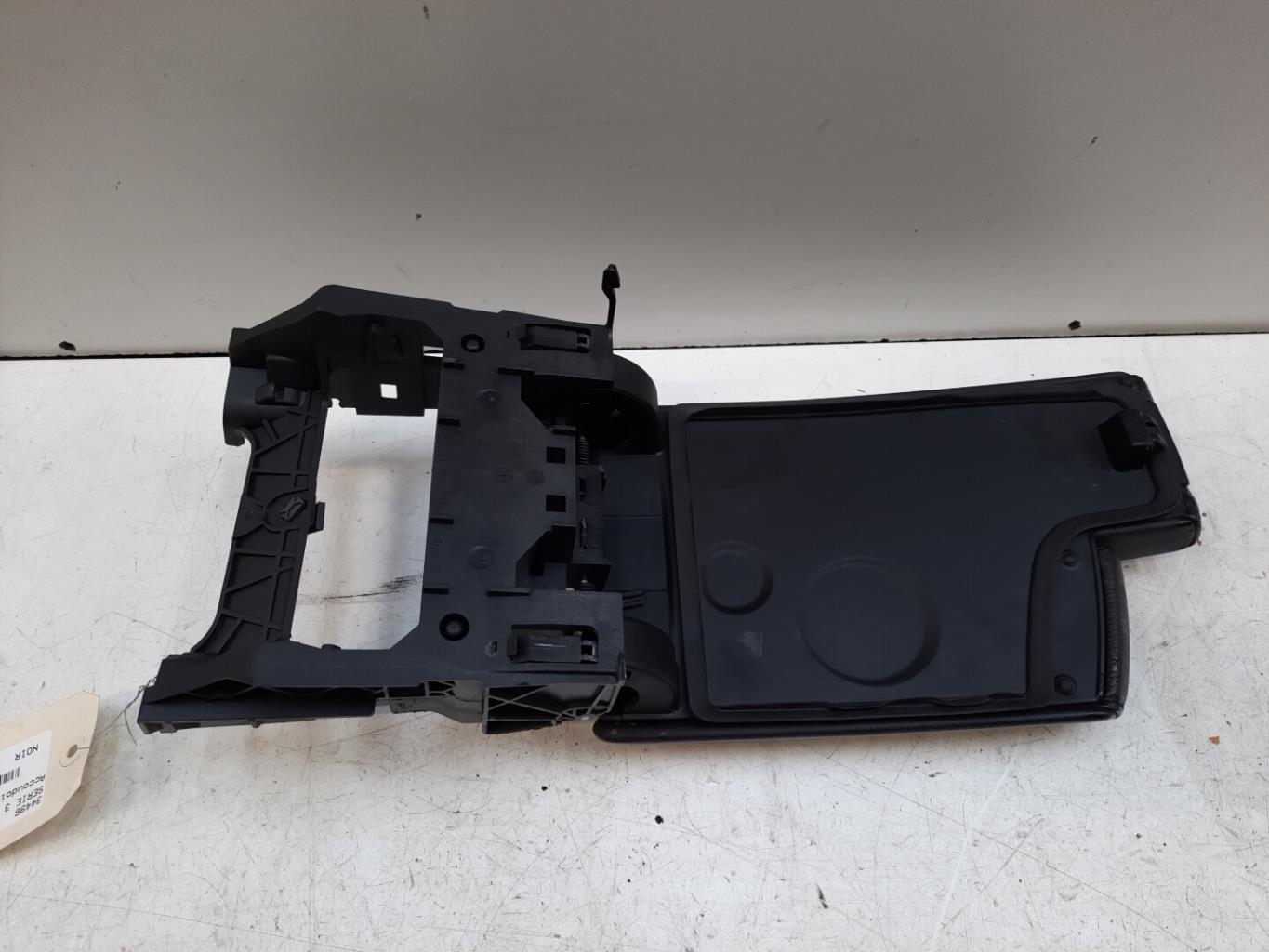 Accoudoir BMW SERIE 3 E91 TOURING PHASE 1 BREAK Diesel - 1