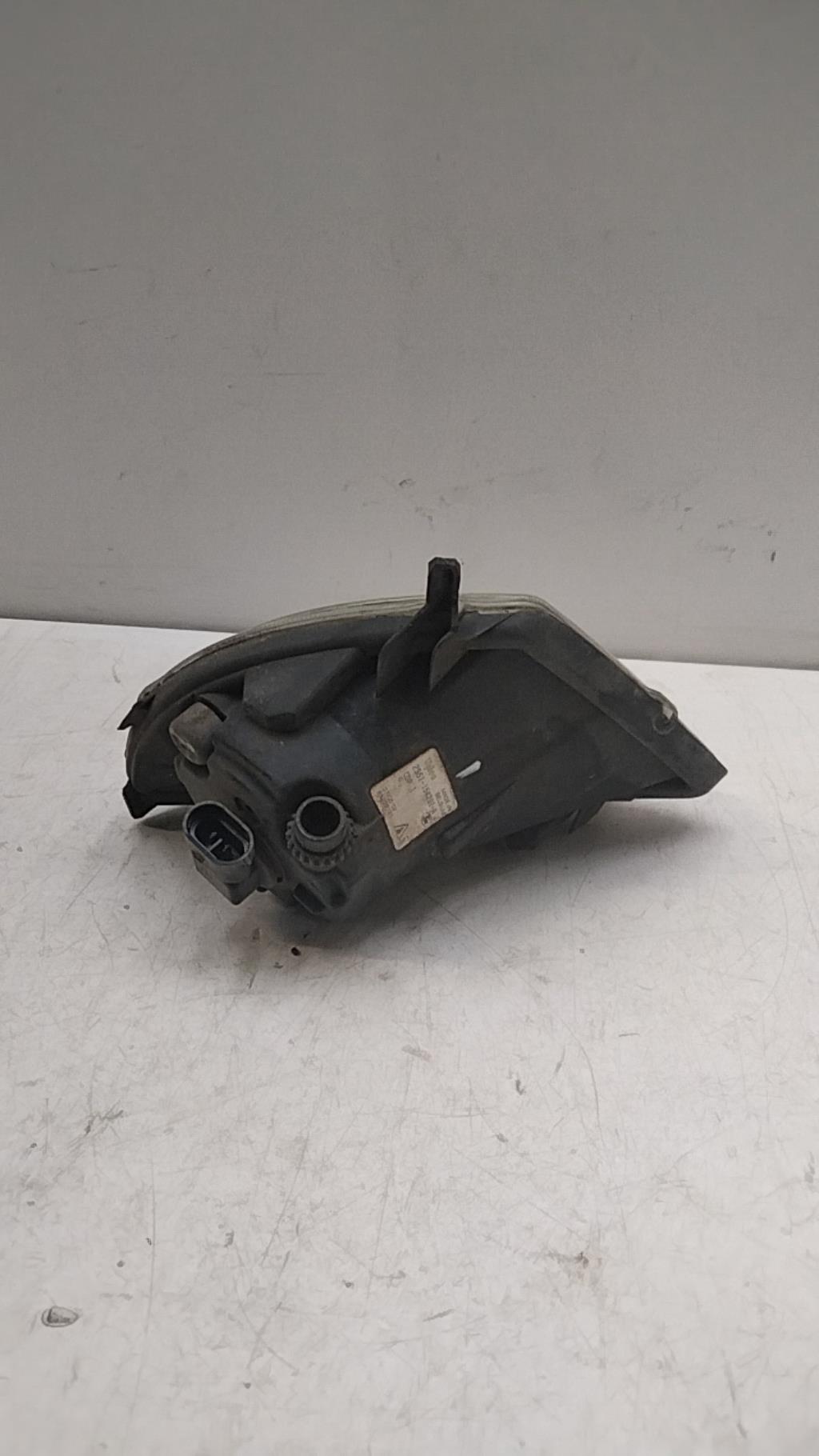 Fendinebbia destro (luci) FORD FIESTA 5 PHASE 1 Gasolina - 1