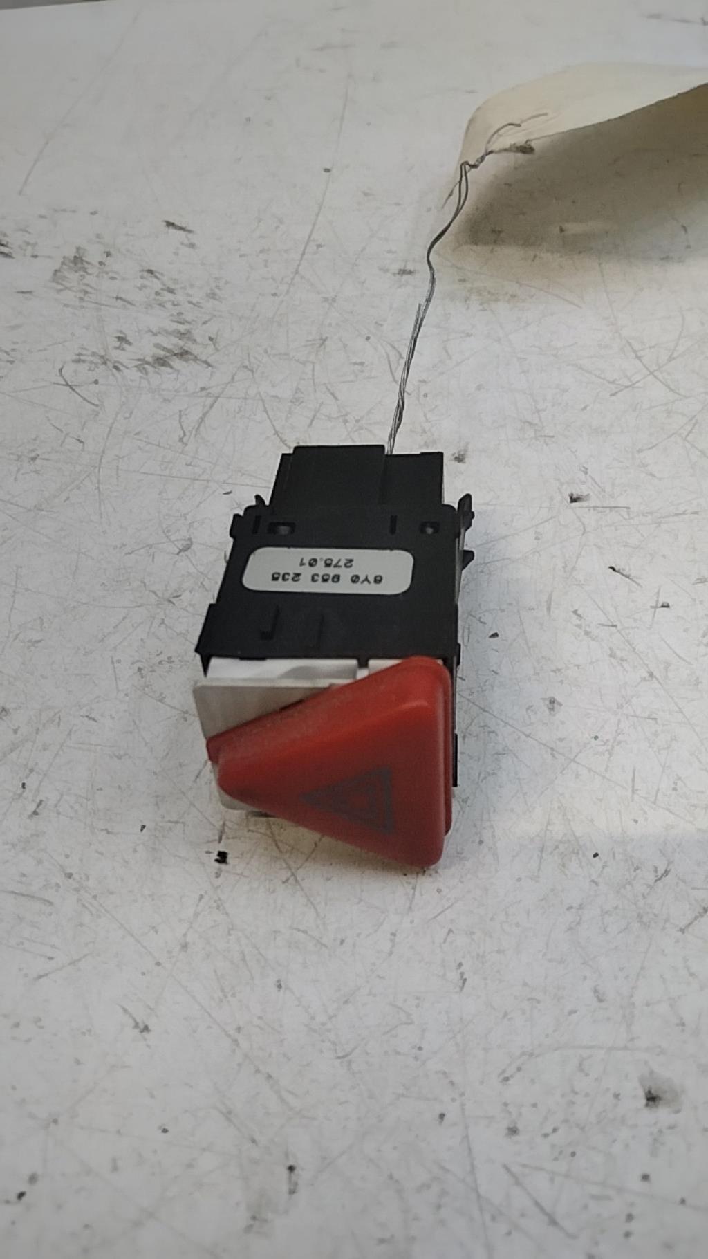 Bouton de warning SKODA FABIA 1  - 1