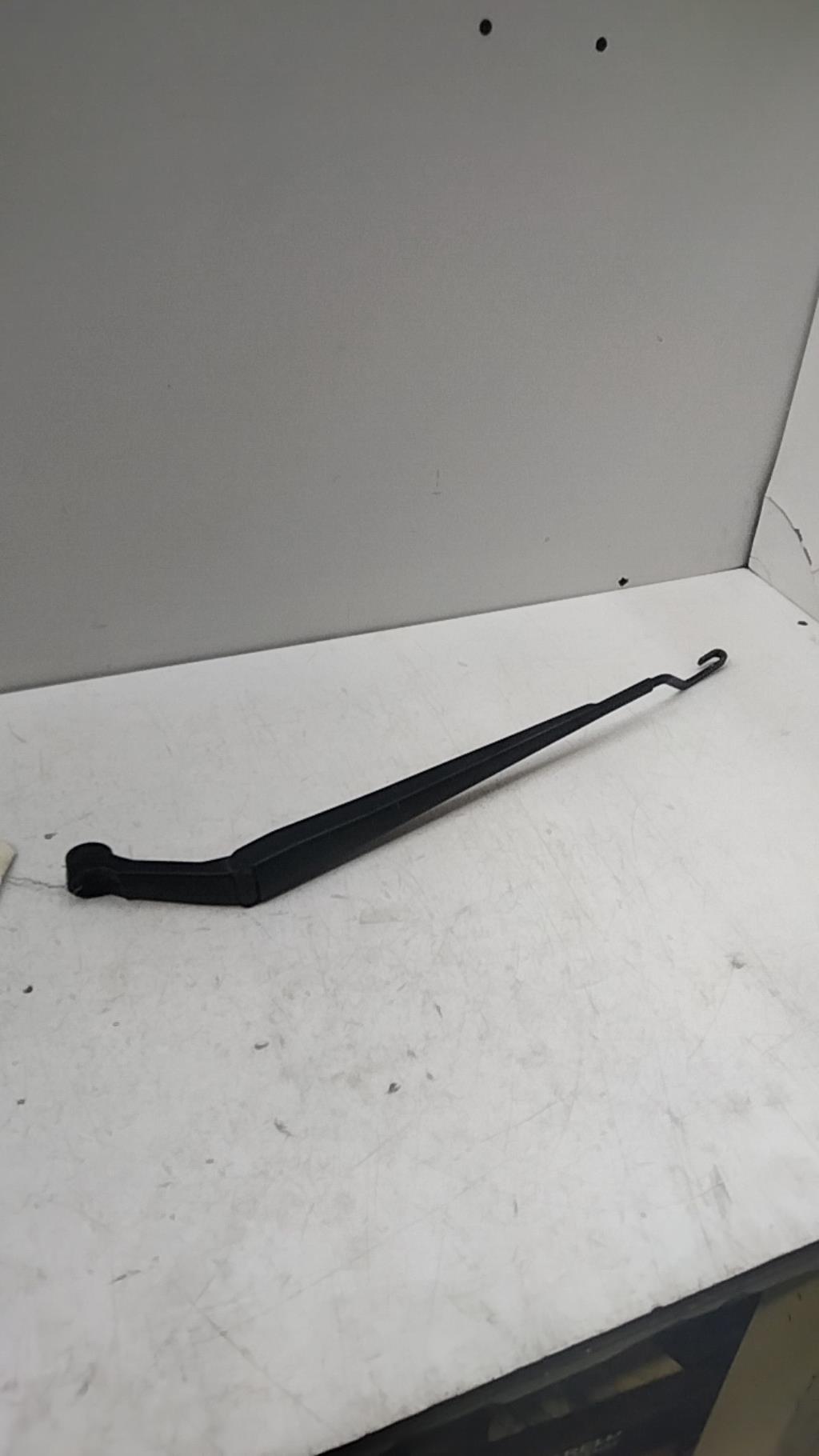 Braccio tergicristallo anteriore sinistro TOYOTA COROLLA VERSO 2 PHASE 2 Diésel - 1