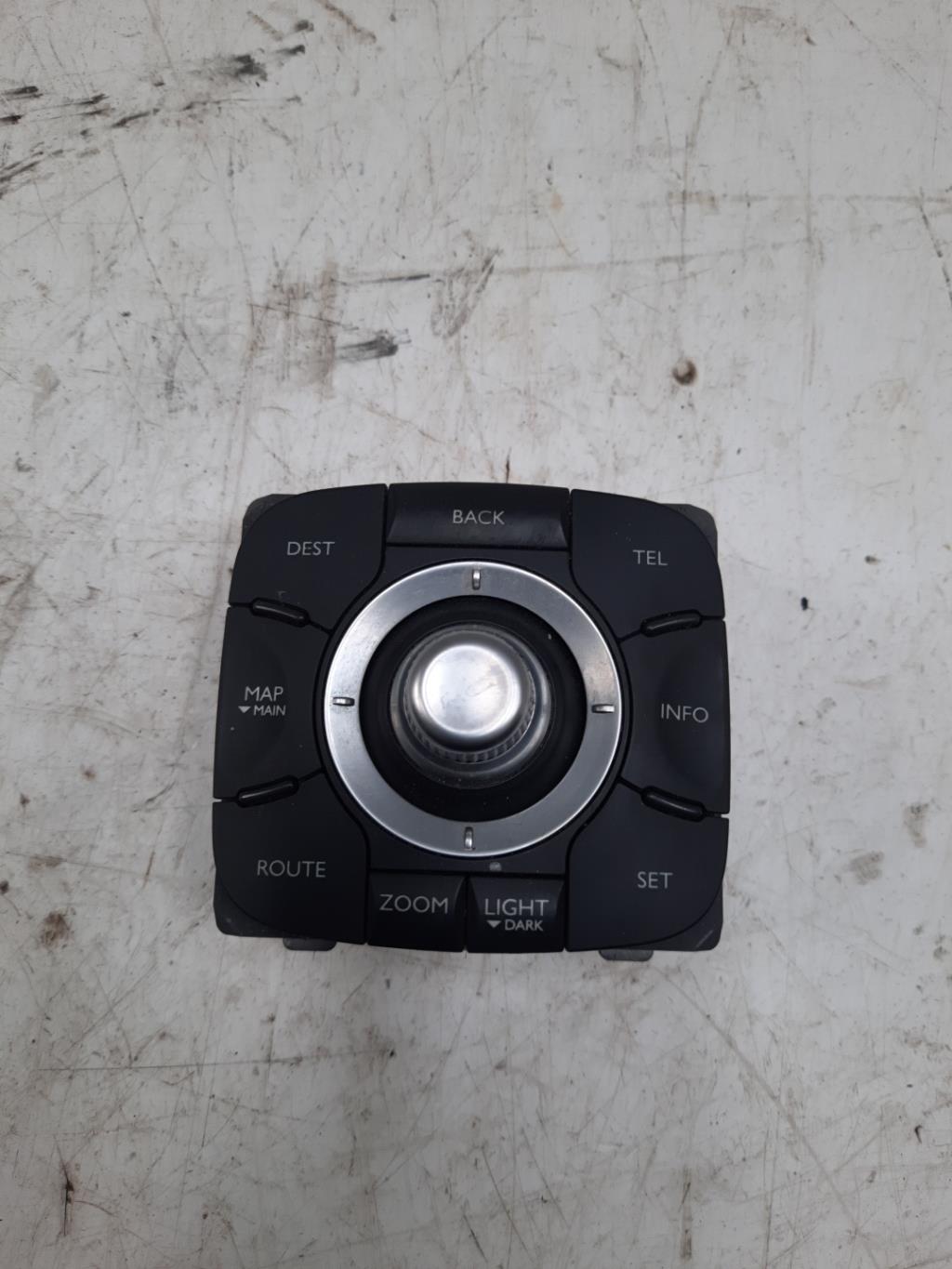 Commande GPS RENAULT LAGUNA 2 PHASE 2 BREAK  - 1