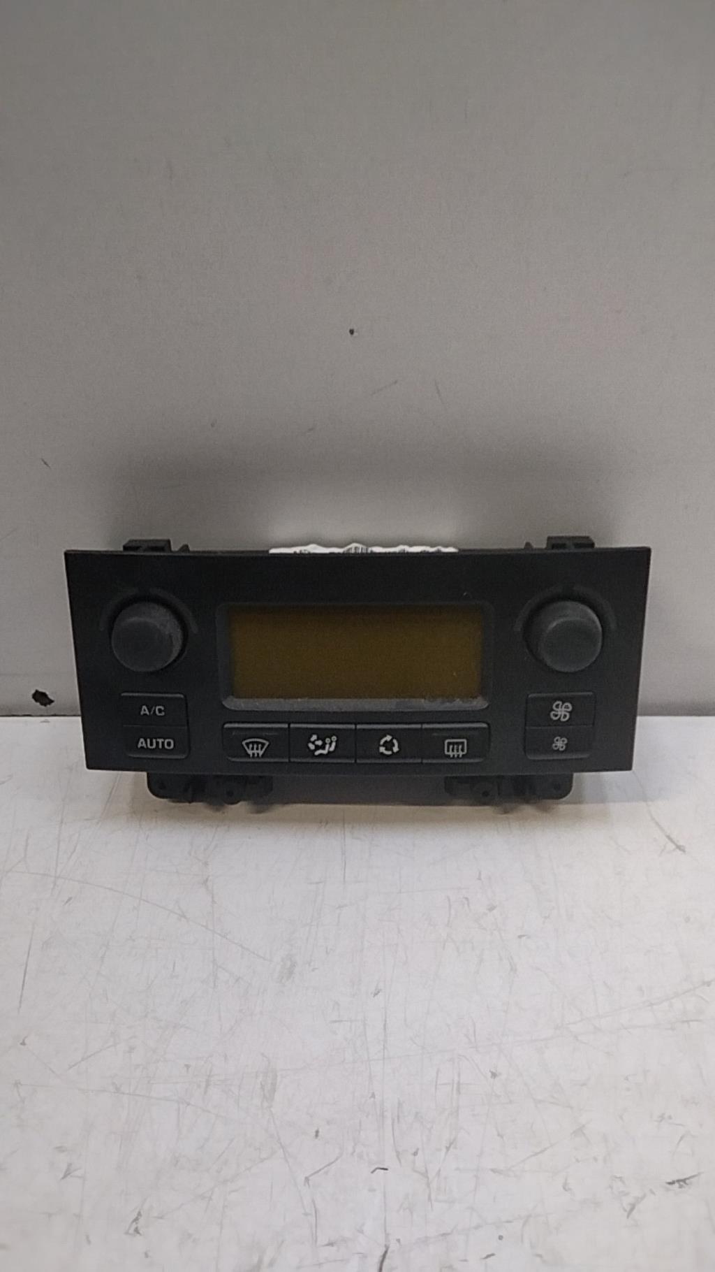 Commande chauffage CITROEN C4 1 PHASE 2 Diesel - 1