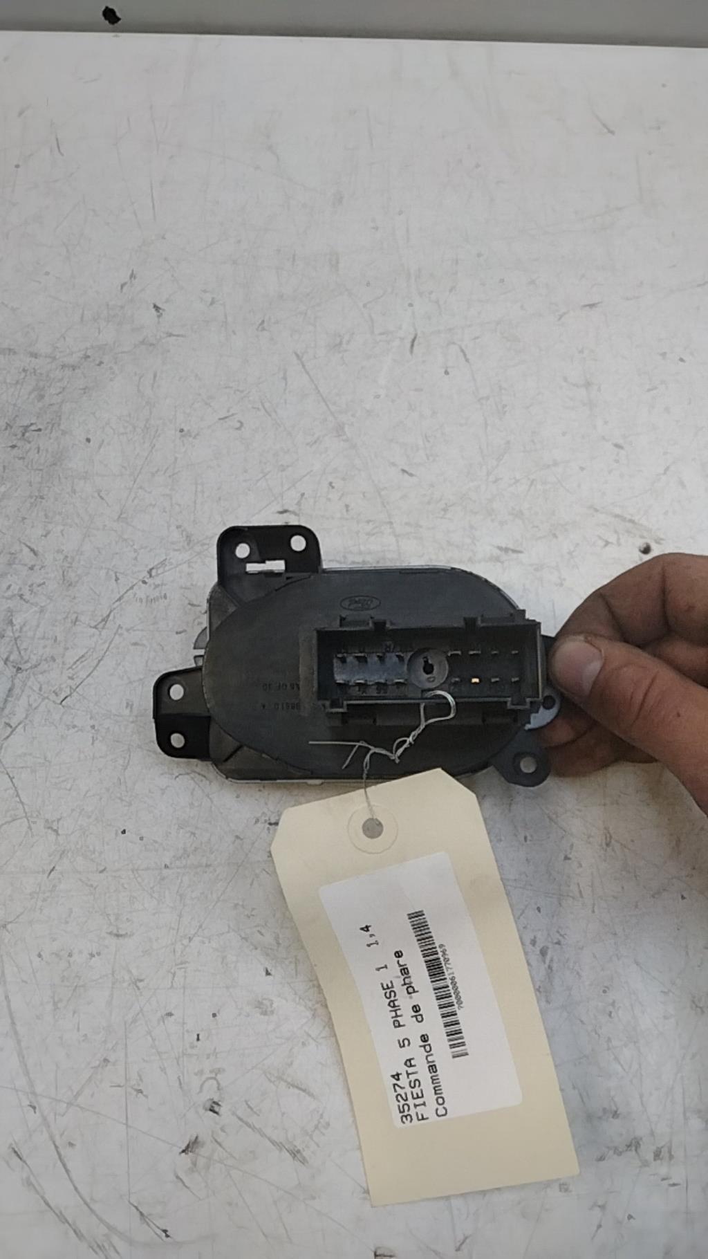 Commande de phare FORD FIESTA 5 PHASE 1  - 1