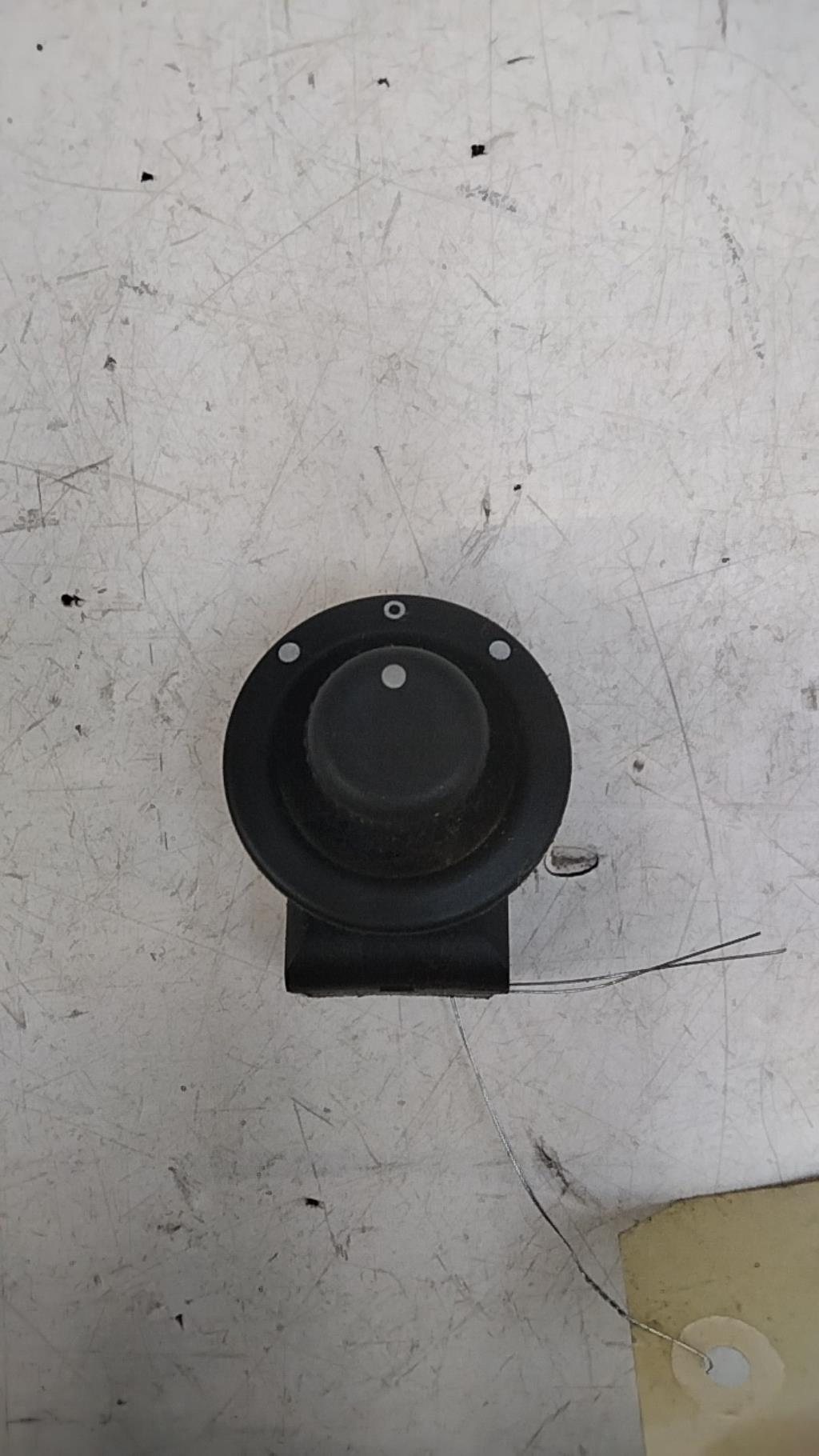 Commande retroviseurs RENAULT KANGOO 1 PHASE 2  - 1