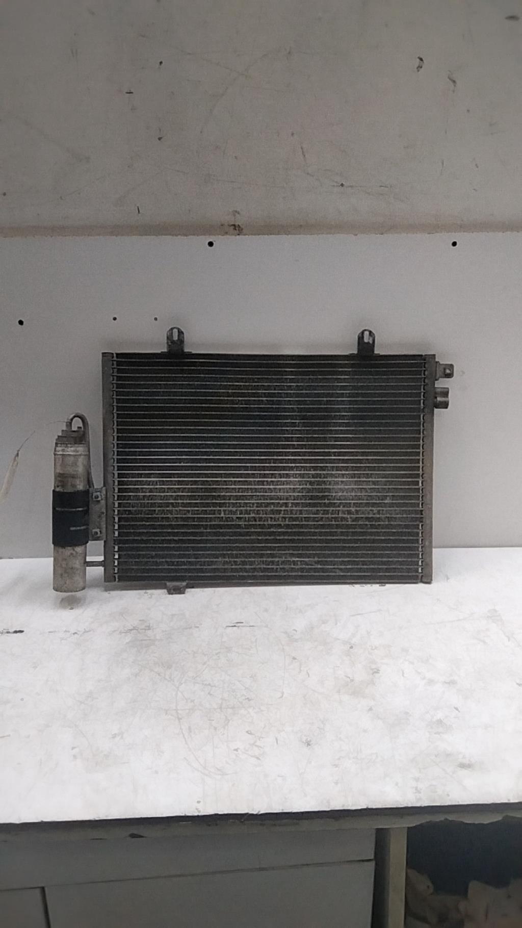 Condenseur de clim RENAULT CLIO 2 PHASE 1 Essence - 1