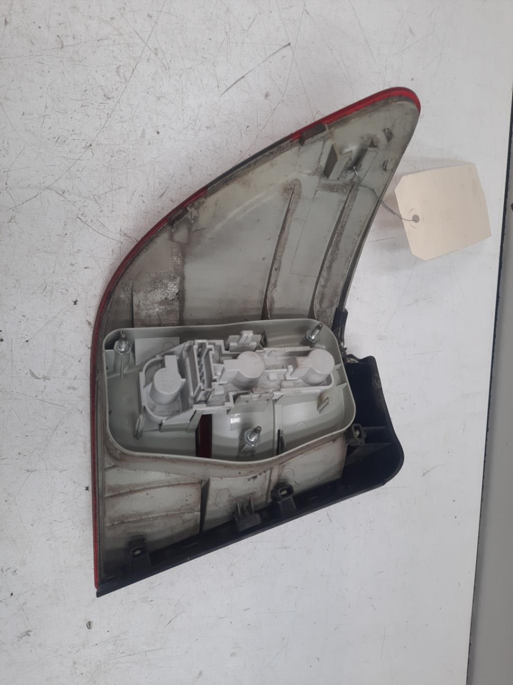 Fanale posteriore principale destro (luci) MERCEDES CLASSE B 245 PHASE 1 Diésel - 1