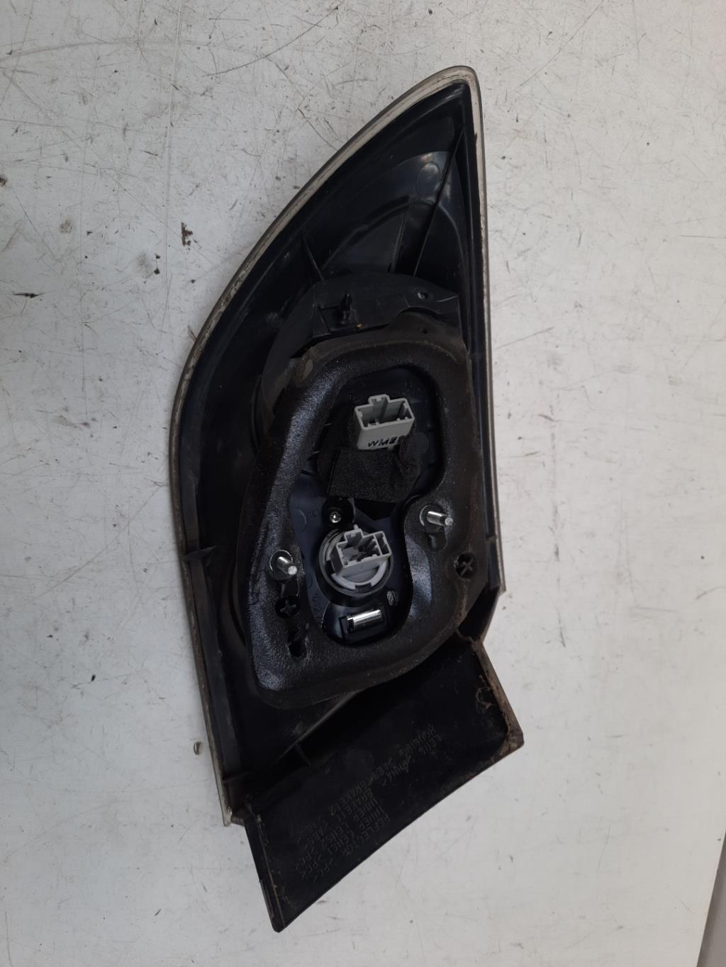 Fanale posteriore principale destro (luci) MAZDA 3 1 PHASE 1 Gasolina - 1
