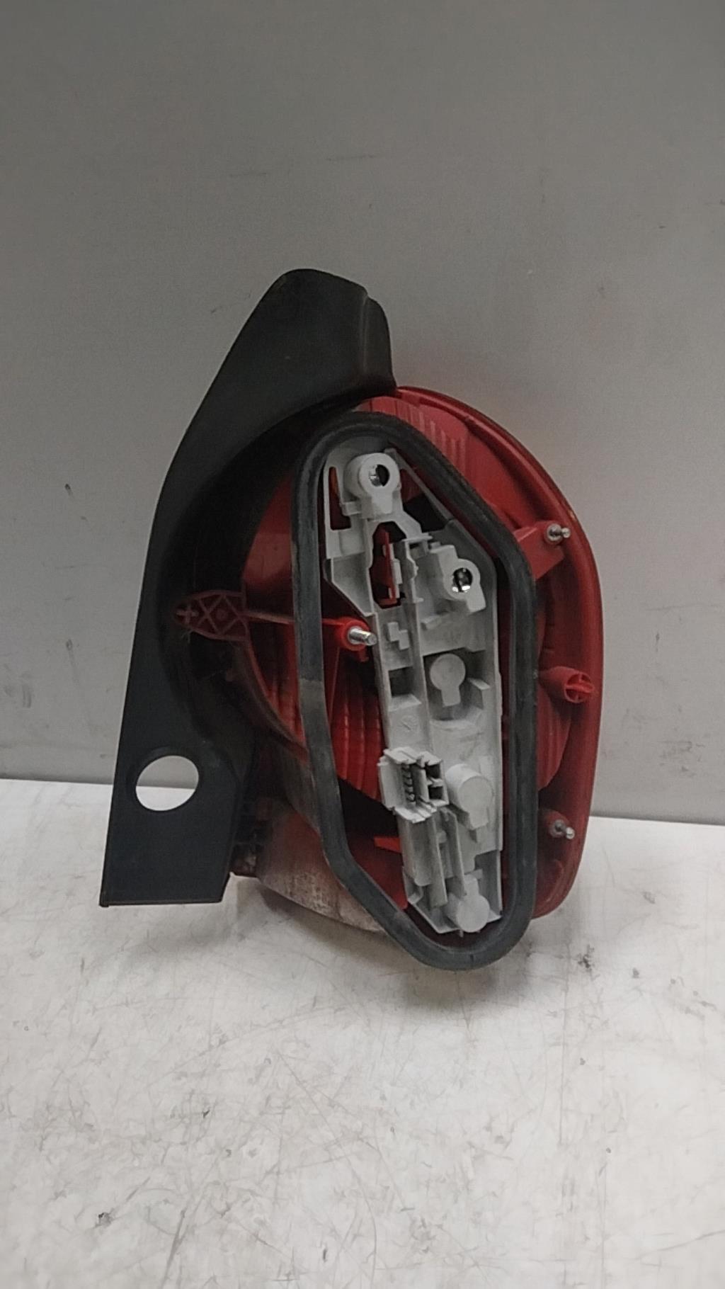 Fanale posteriore principale sinistro (luci) RENAULT MODUS PHASE 1 Gasolina - 1