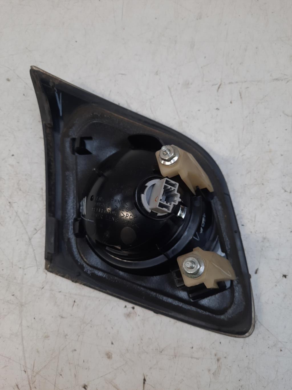 Feu arriere secondaire droit (feux) MAZDA 3 1 PHASE 1 Essence - 1