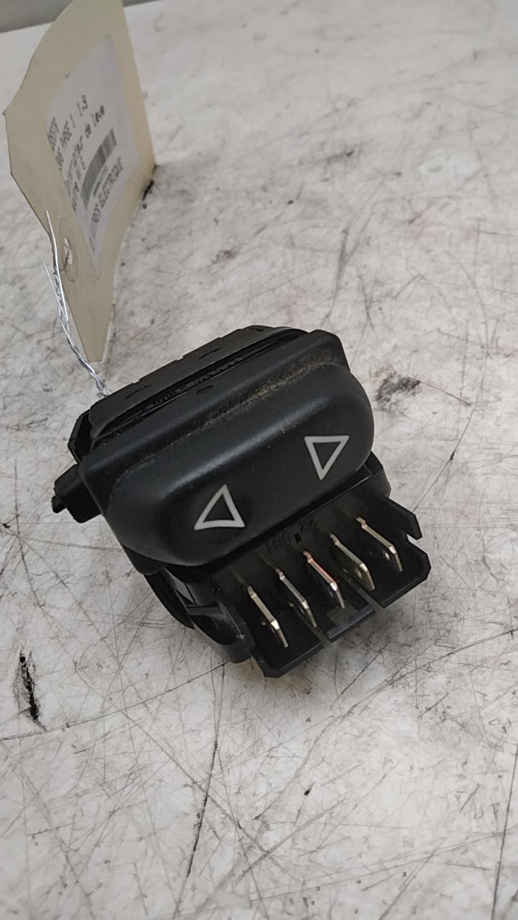 Interruttore lavacristalli anteriore sinistro PEUGEOT 306 PHASE 1  - 1