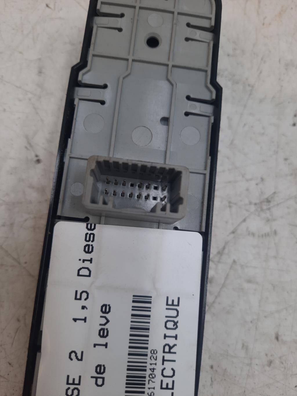 Interruttore lavacristalli anteriore sinistro RENAULT MEGANE 3 PHASE 2 Diésel - 1