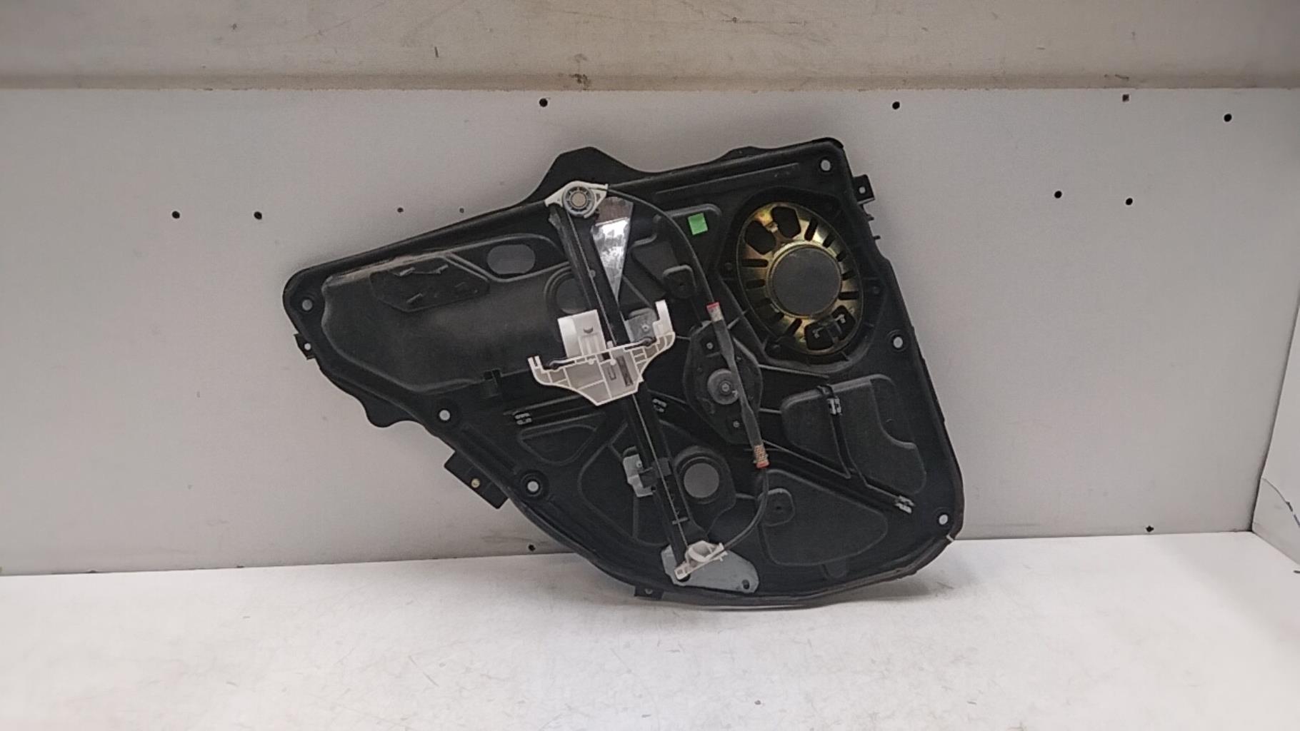 Alzacristalli manuale posteriore destro FORD FIESTA 5 PHASE 1 Gasolina - 1