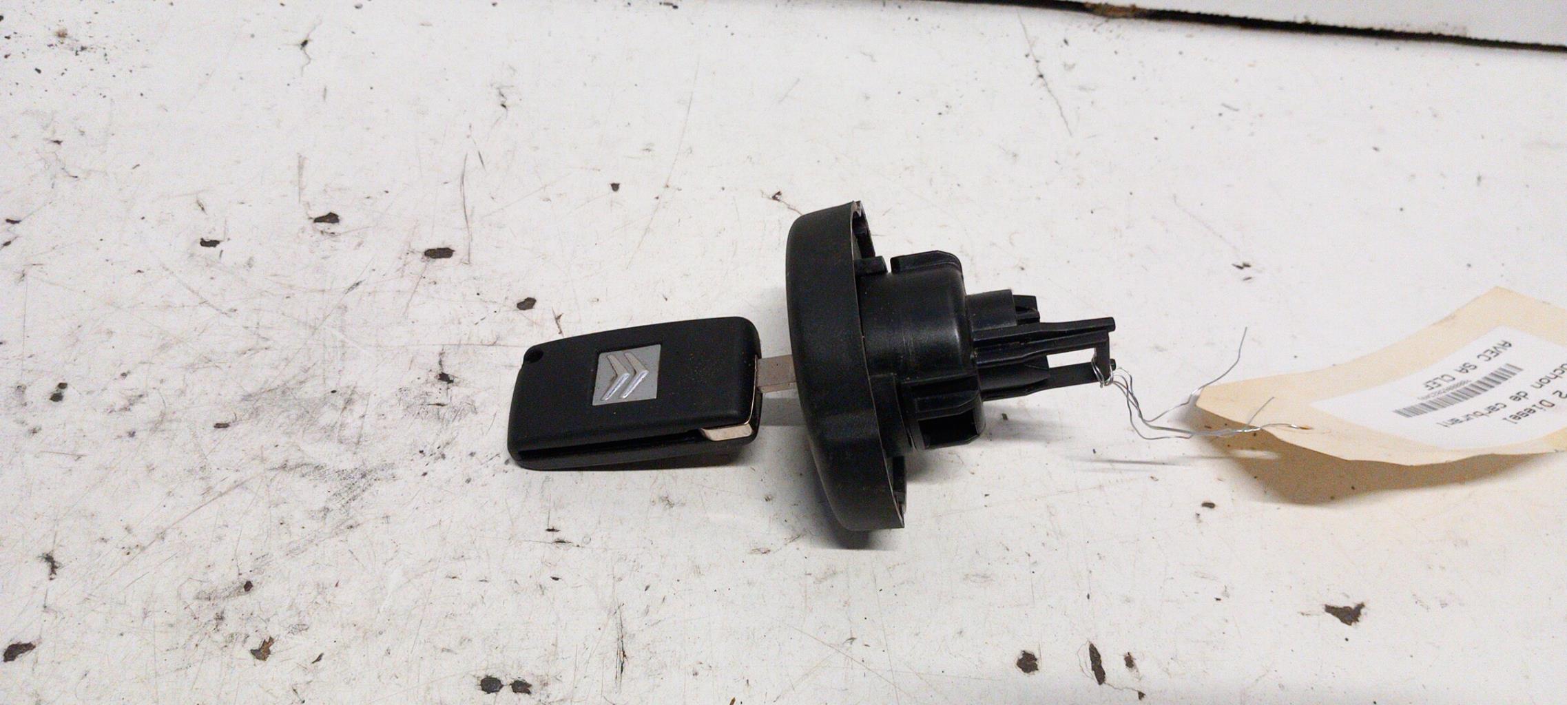 Bouchon de carburant CITROEN C5 2 Diesel - 1