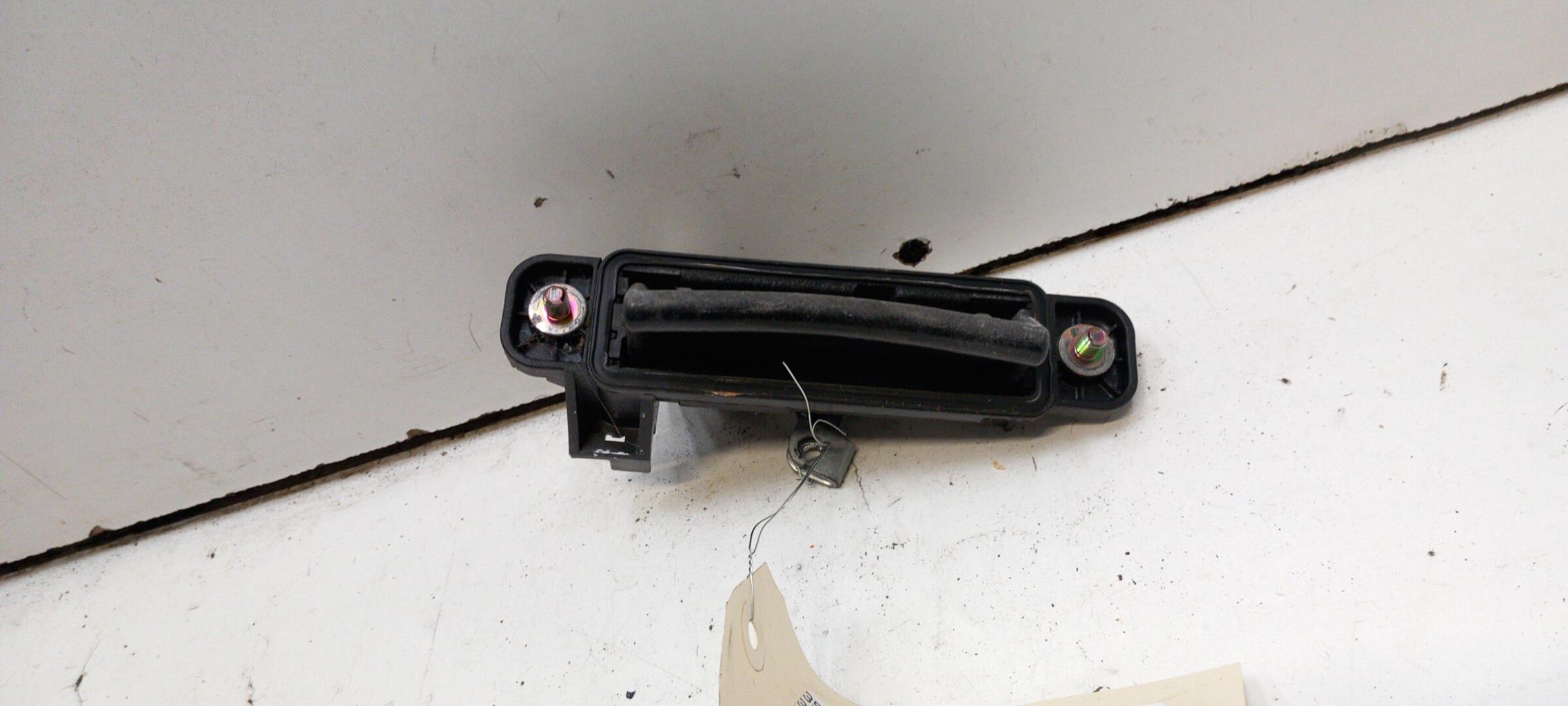 Bouton de coffre MAZDA 3 1 PHASE 1 Diesel - 1