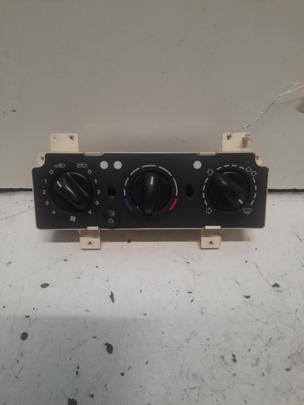 Commande chauffage CITROEN XSARA PHASE 1 BREAK Diesel - 1