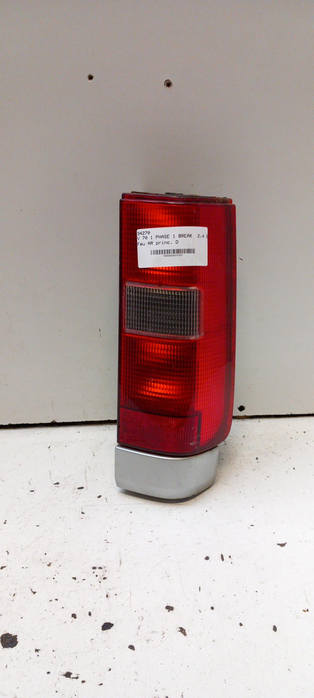Fanale posteriore principale destro (luci) VOLVO V 70 1 PHASE 1 BREAK Gasolina - 1