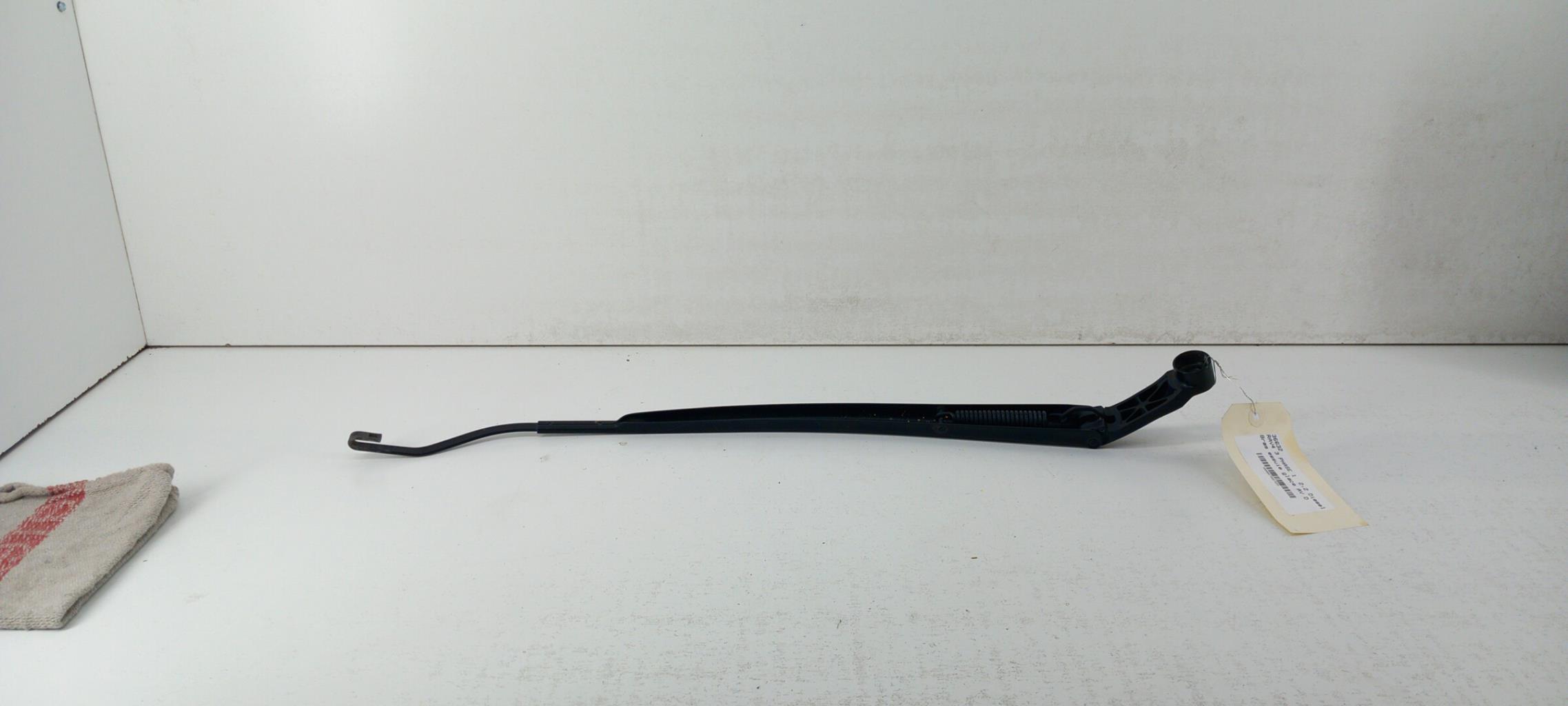 Braccio tergicristallo anteriore destro TOYOTA RAV4 3 PHASE 1 Diésel - 1