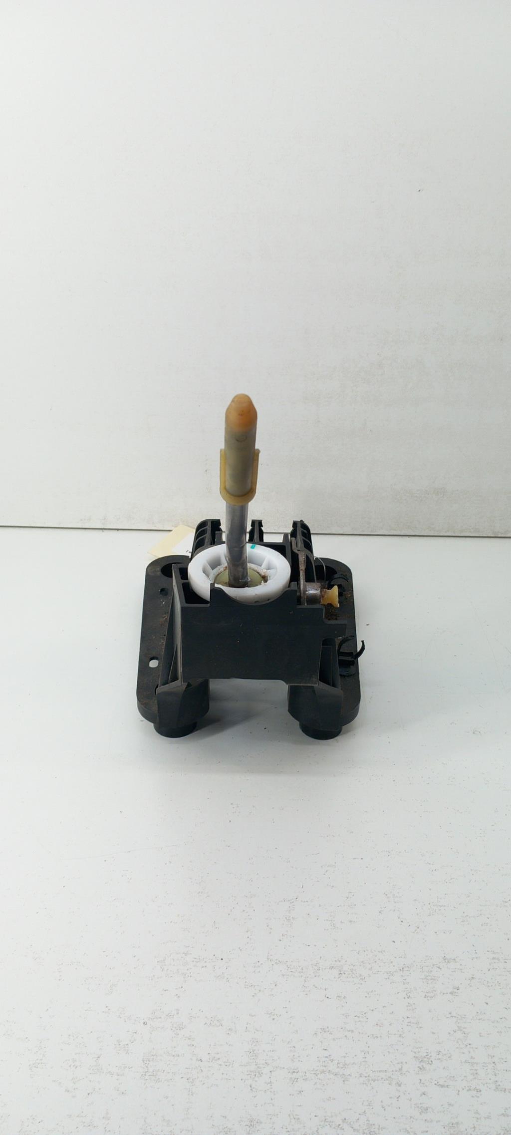 Levier de vitesses PEUGEOT 207 PHASE 1 Diesel - 1