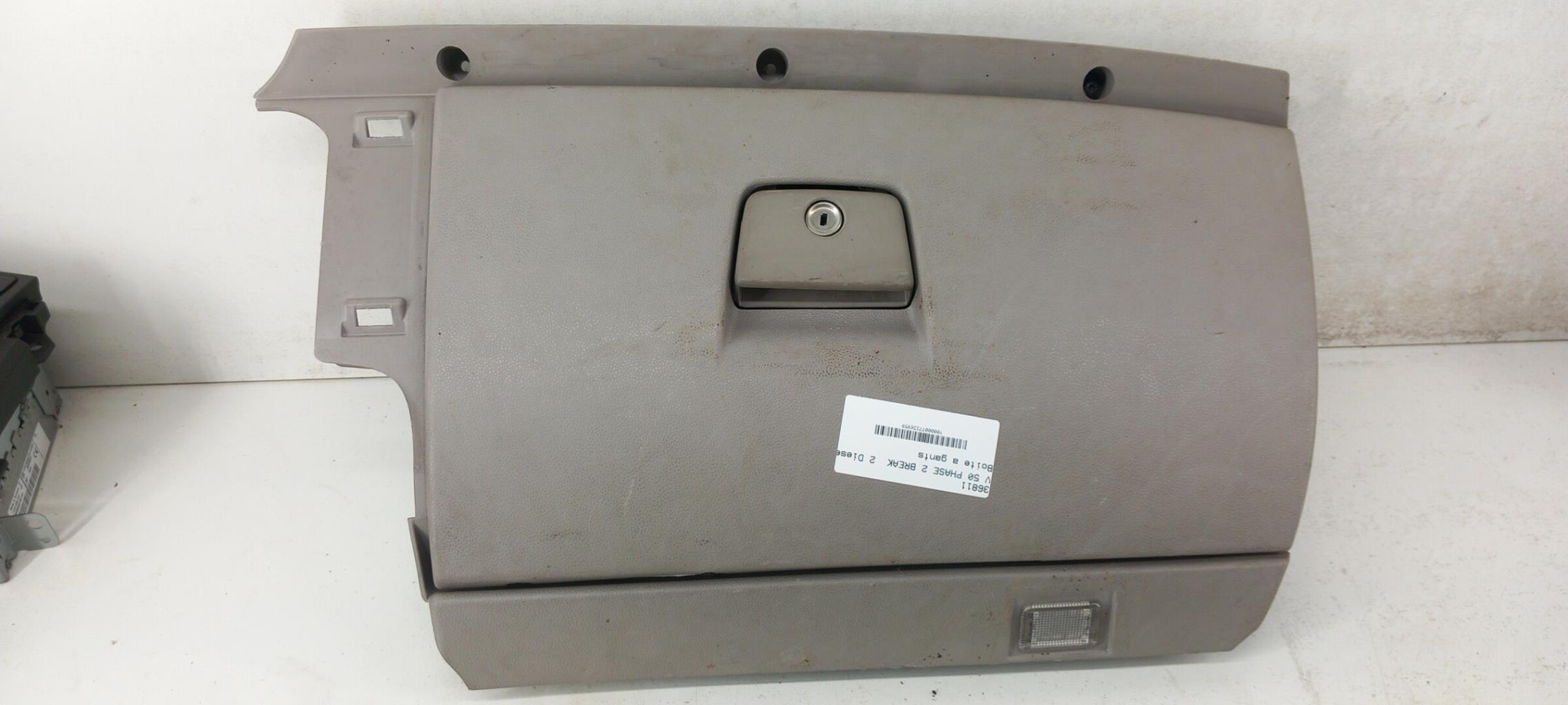 Boite a gants VOLVO V 50 PHASE 2 BREAK Diesel - 1