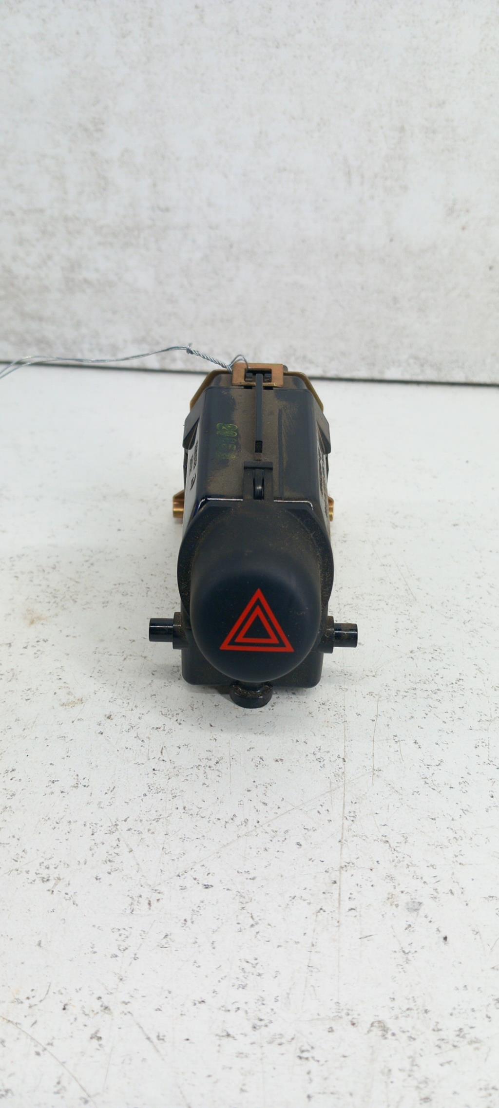 Bouton de warning JEEP CHEROKEE 2 PHASE 2 Diesel - 1
