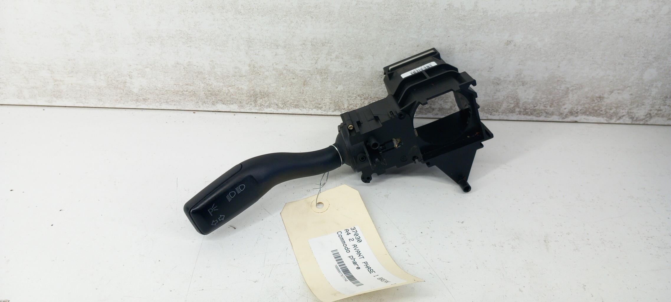 Commodo phare AUDI A4 2 AVANT PHASE 1 BREAK Diesel - 1