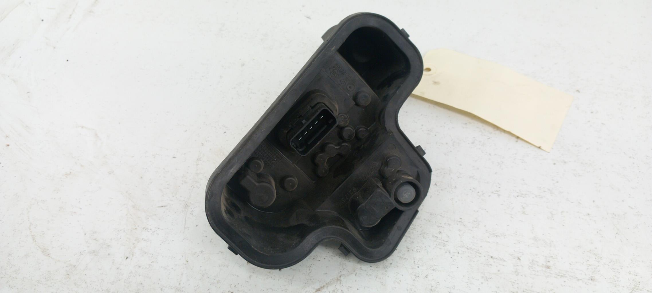 Base portalampade fanale posteriore sinistro RENAULT MEGANE 3 PHASE 1 COUPE Gasolina - 1