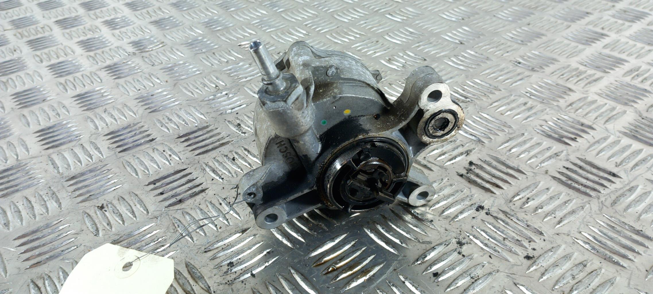 Pompe à vide PEUGEOT 407 PHASE 1 Diesel - 1