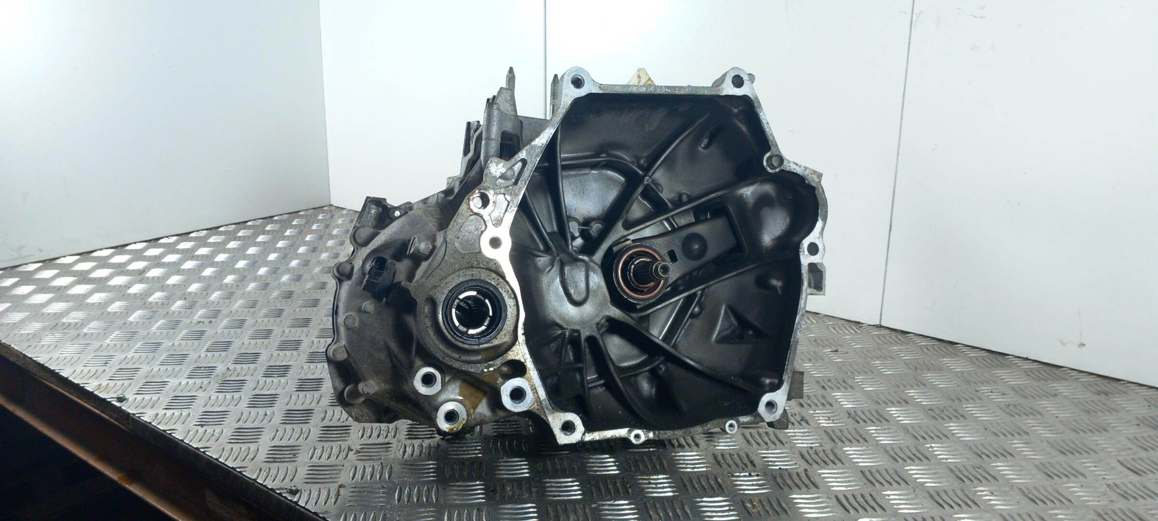 Boite de vitesses HONDA CIVIC 8 PHASE 2 Essence - 1