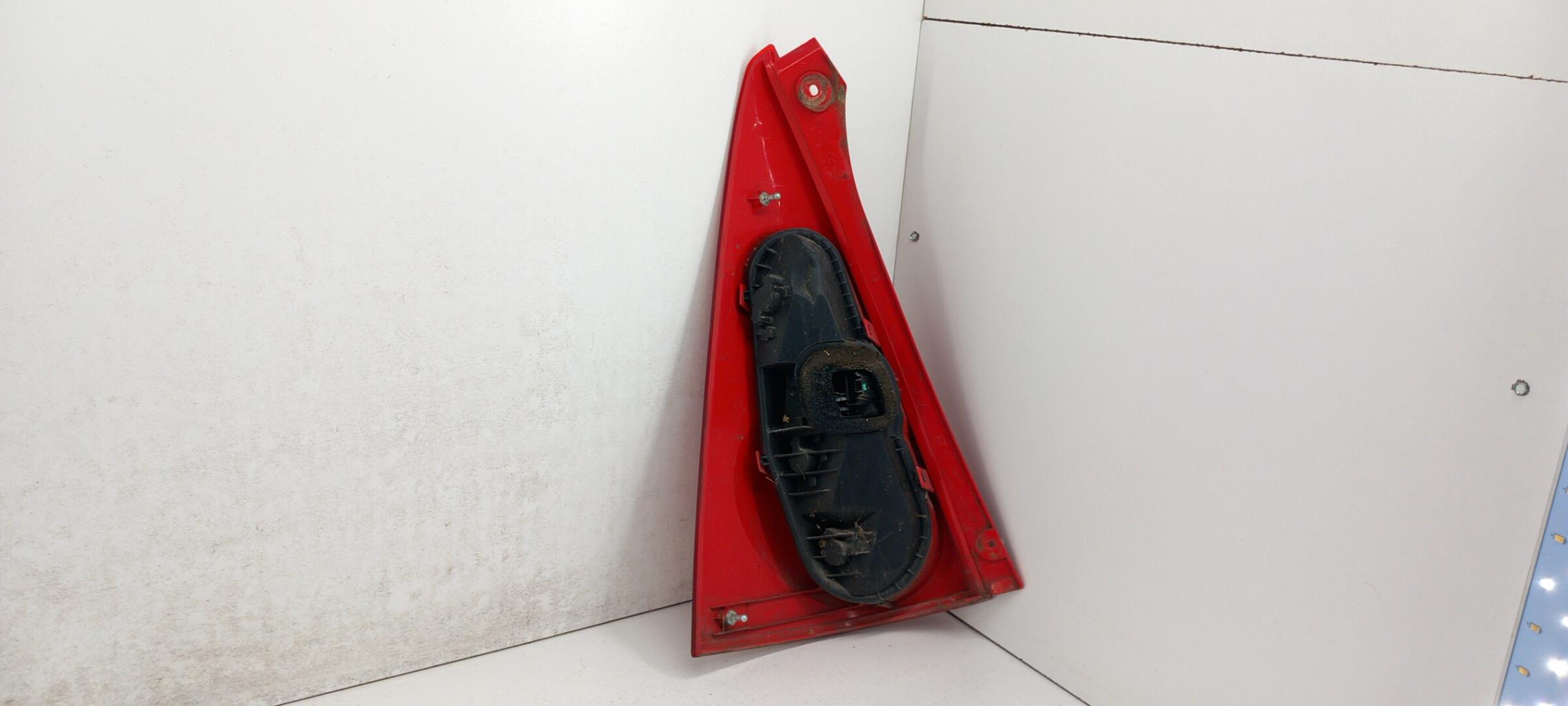 Fanale posteriore principale destro (luci) PEUGEOT 107 PHASE 2 Gasolina - 1