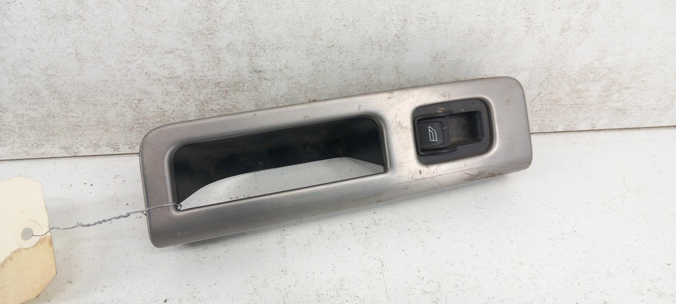 Interruttore lavacristalli posteriore sinistro VOLVO V 50 PHASE 2 BREAK Diésel - 1