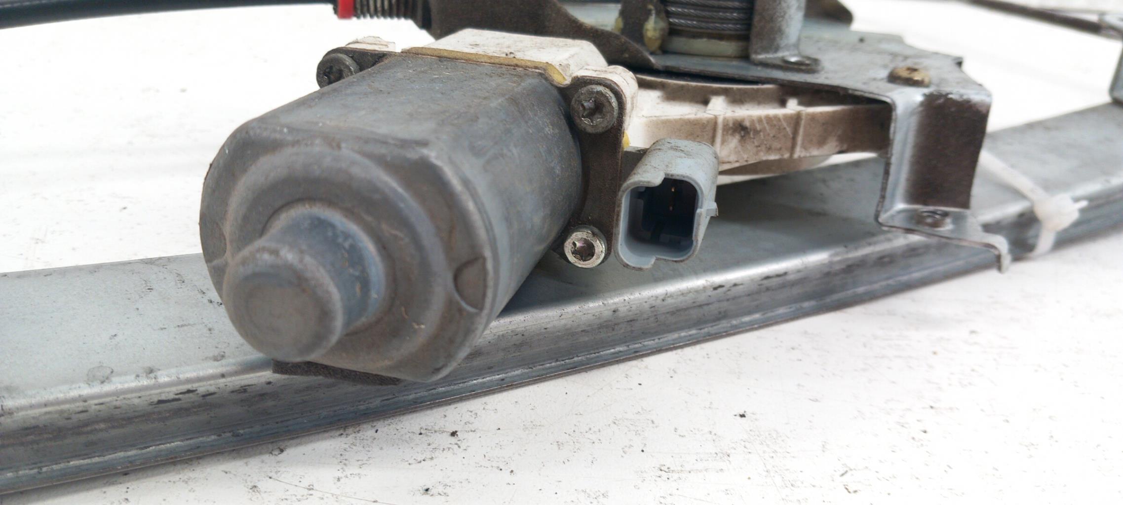 Alzacristalli elettrico anteriore sinistro NISSAN MICRA 3 PHASE 1 Gasolina - 1