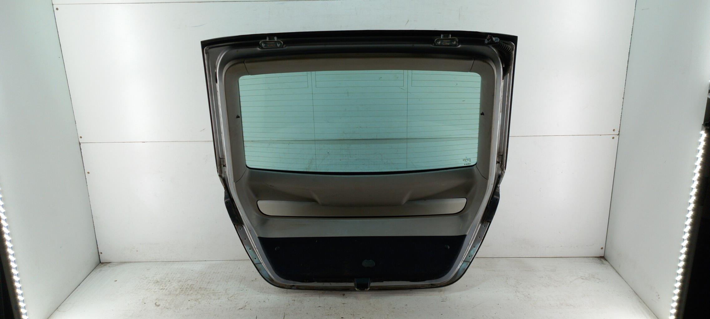 Portabagagli/Portellone posteriore MERCEDES CLASSE C 203 COUPE SPORT PHASE 1 Diésel - 1