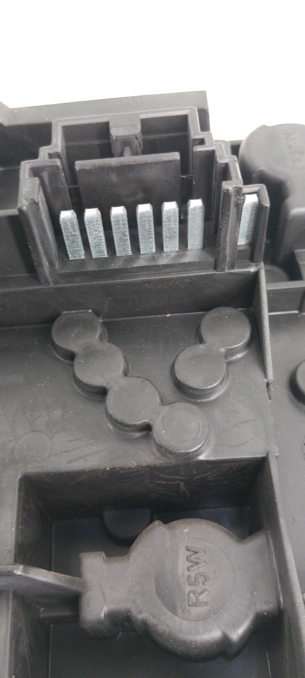 Base portalampade fanale posteriore destro RENAULT MEGANE 1 PHASE 2 Gasolina - 1