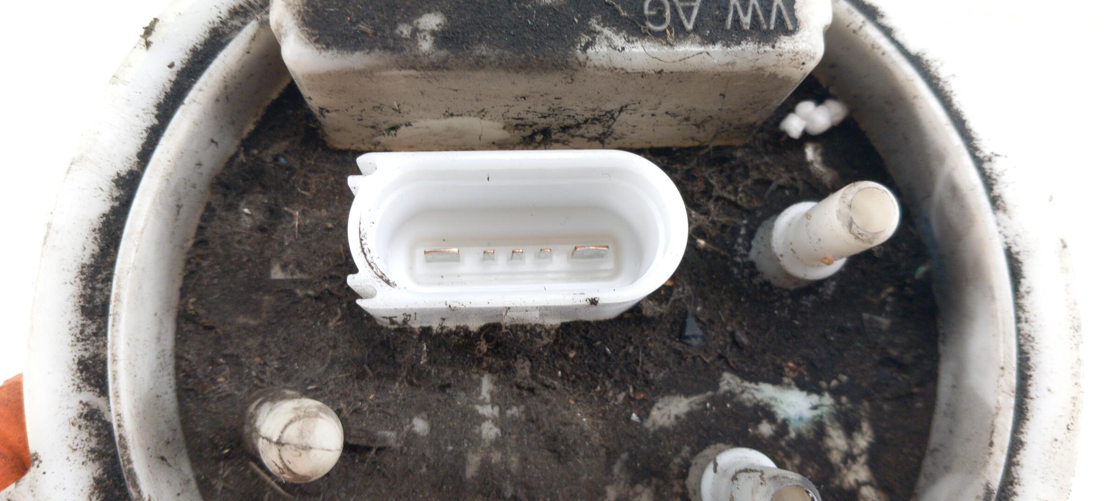 Pompa sommersa VOLKSWAGEN GOLF 5 Gasolina - 1