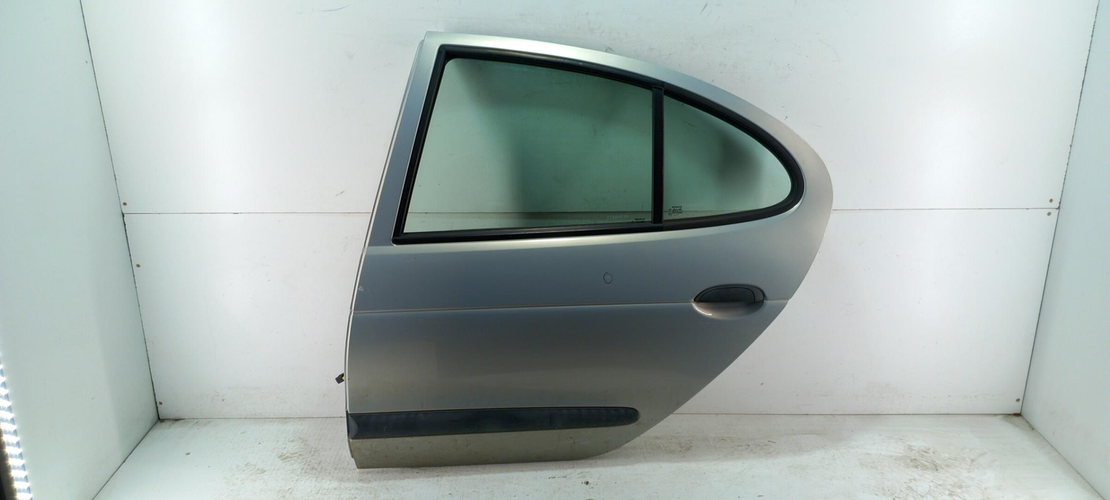 Portiera posteriore sinistra RENAULT MEGANE 1 PHASE 2 Gasolina - 1