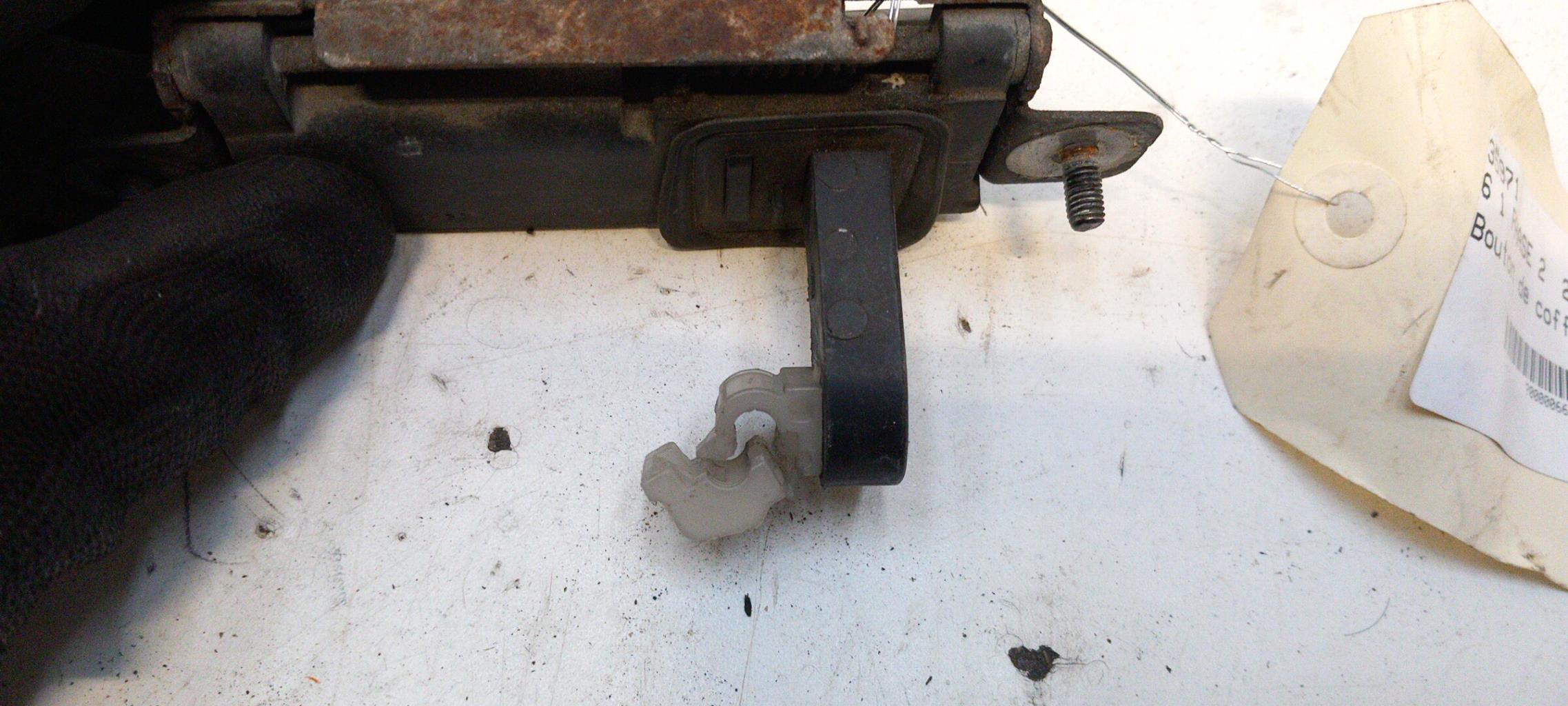 Bouton de coffre MAZDA 6 1 PHASE 2 Diesel - 1